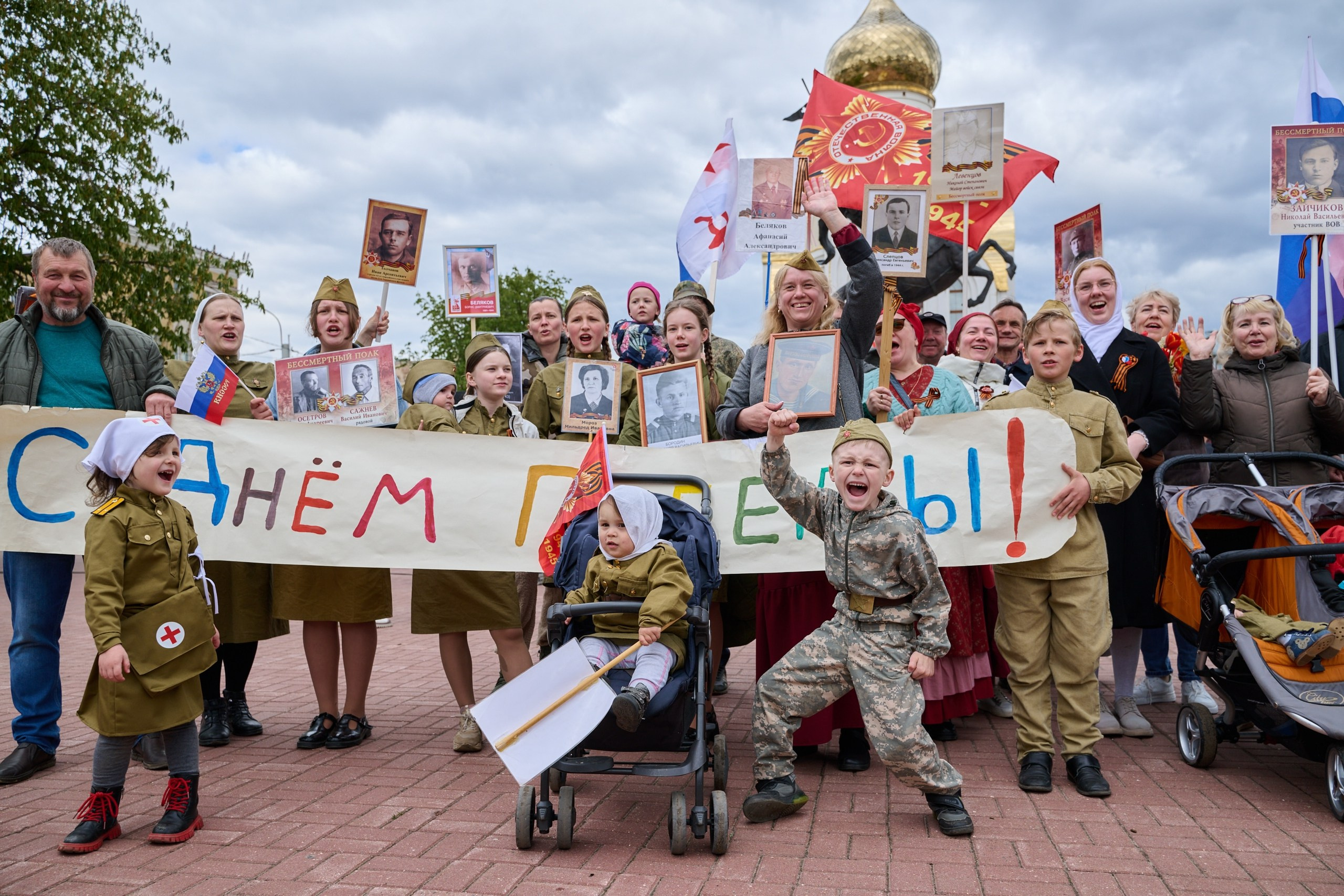 Фотопроект «The Люди» фотограф Александр Кондаков. Фотограф для маркетплейсов в Иваново | Съемки одежды и белья