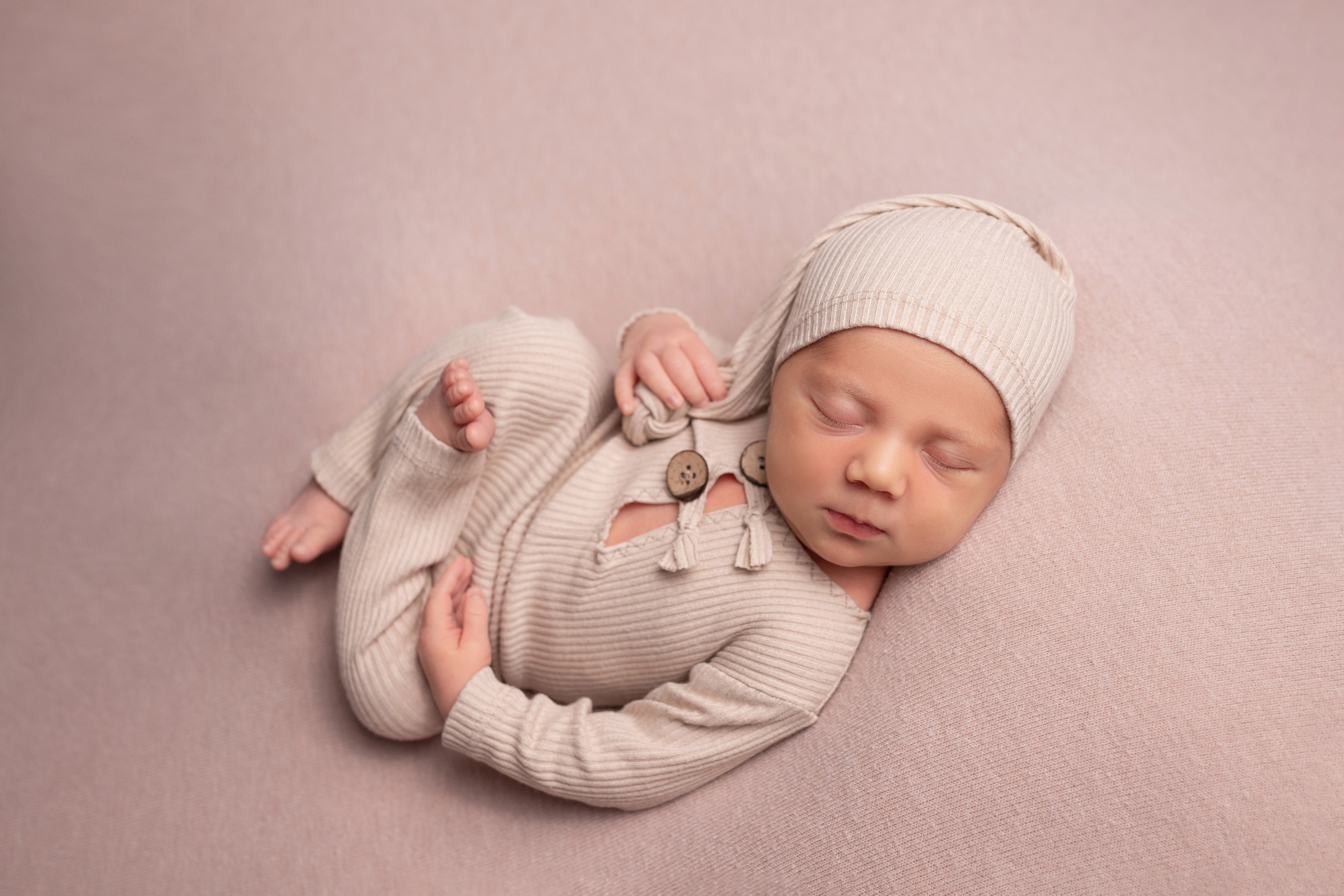 Услуги. Фотограф новорождённых Анапа Елена Кушнарь