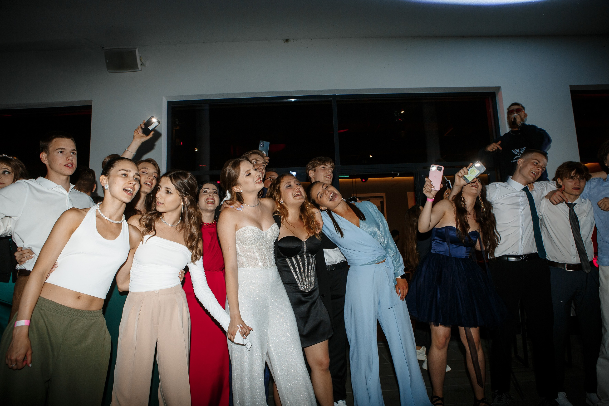 Выпускной Гимназия 12 2024 OpenHouse. Свадебный и портретный Фотограф в Липецке Дмитрий Котюков