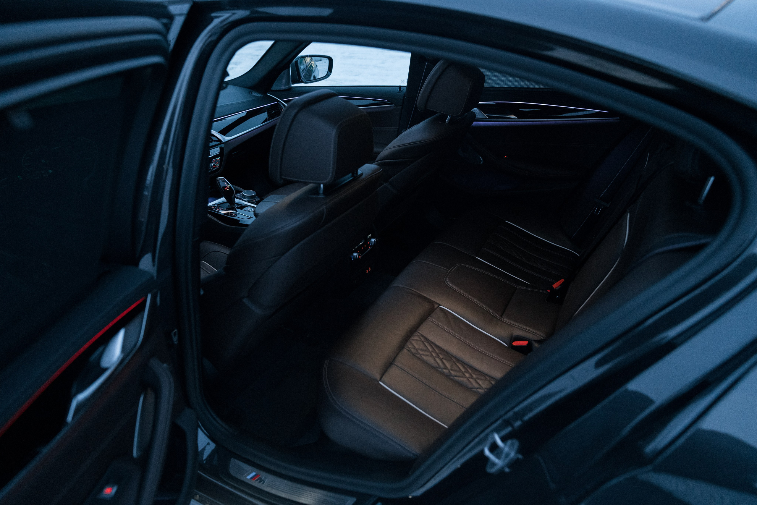 BMW M550i XDrive. Идеальные портреты для соцсетей — Фотограф Ленар