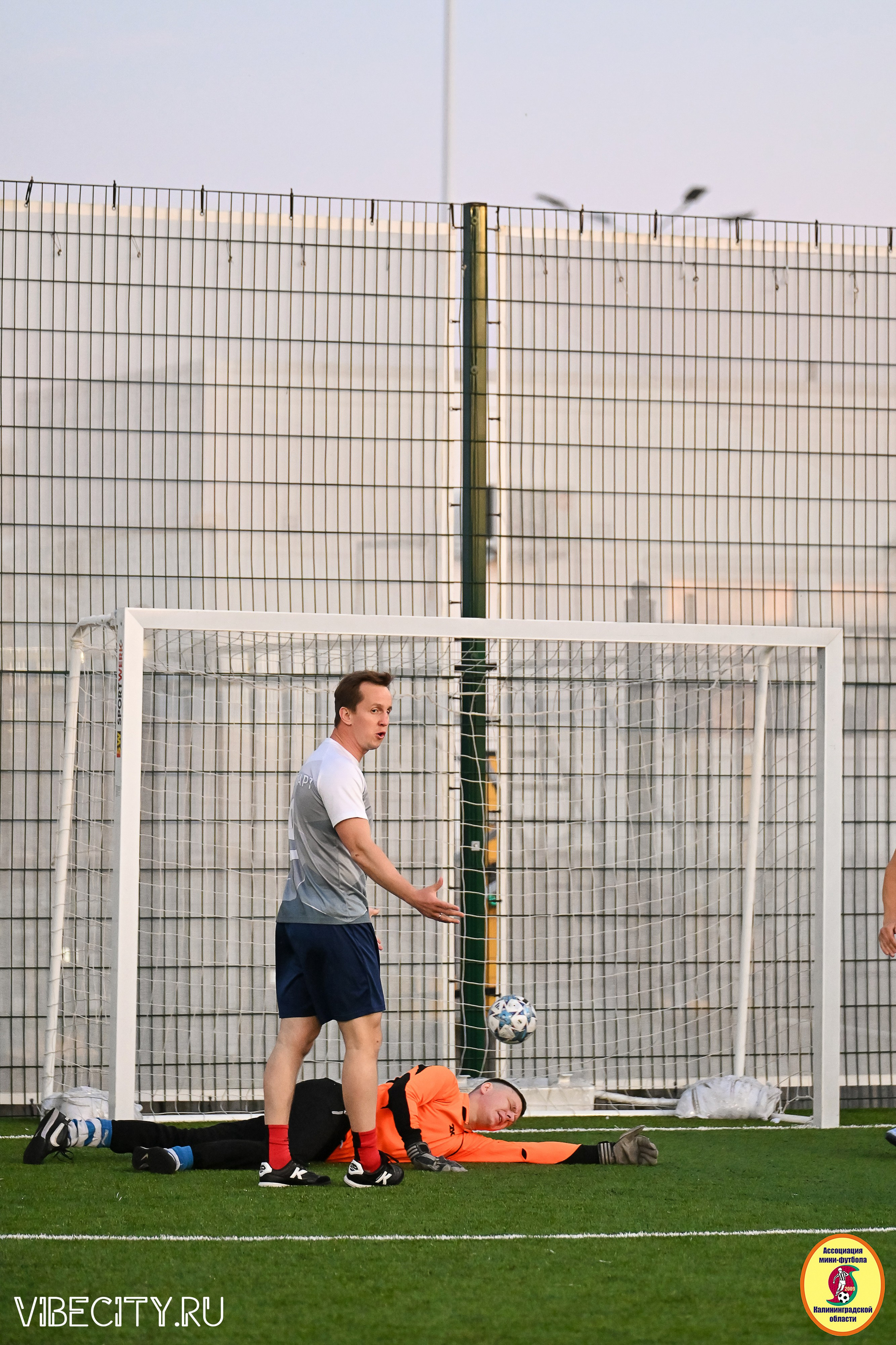ИГРЫ МИНИ-ФУТБОЛЬНОЙ И КОРПОРАТИВНОЙ ЛИГИ. VIBECITY.RU Вайб Сити Ру Фоторепортажи Фотоотчеты Калининград