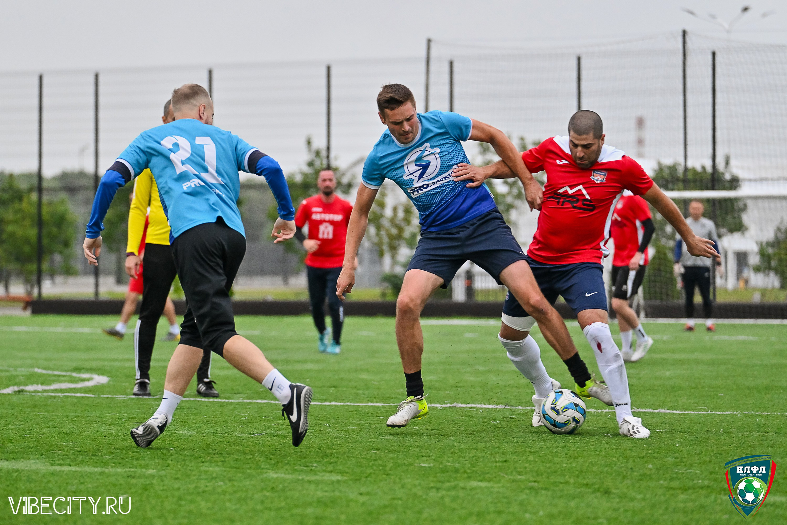 ФИНАЛЬНЫЕ МАТЧИ ПЛЕЙ-ОФФ XXl ЛЕТНЕГО КУБКА КАЛИНИНГРАДСКОЙ ЛФЛ. VIBECITY.RU Вайб Сити Ру Фоторепортажи Фотоотчеты Калининград