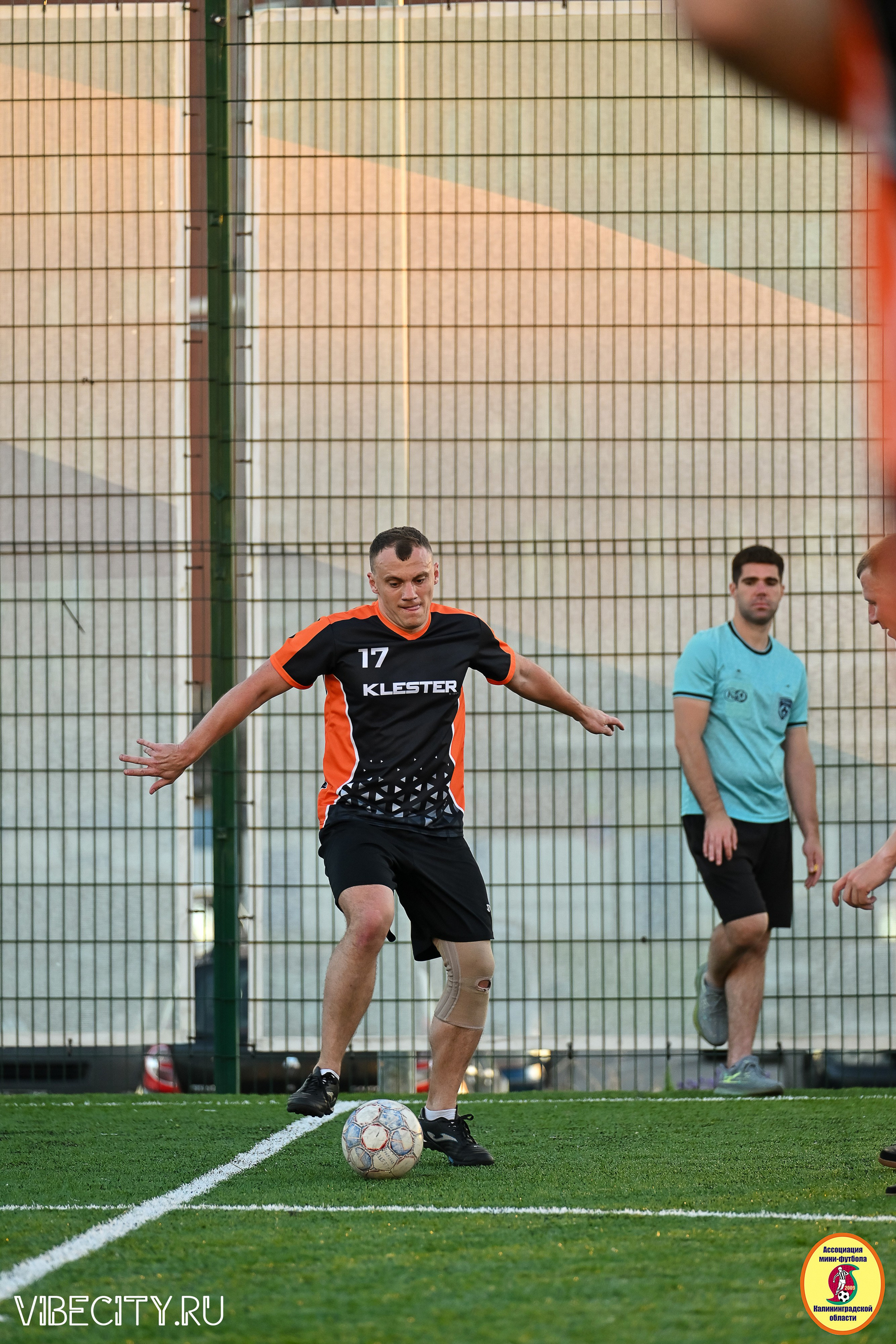 ИГРЫ МИНИ-ФУТБОЛЬНОЙ И КОРПОРАТИВНОЙ ЛИГИ. VIBECITY.RU Вайб Сити Ру Фоторепортажи Фотоотчеты Калининград