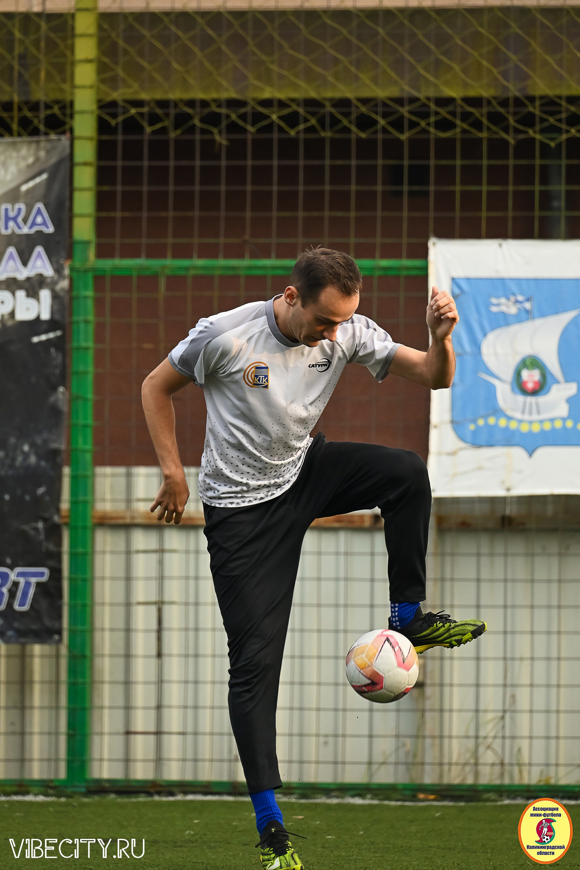 ИГРЫ ПЛЕЙ-ОФФ ПЕРВОГО ДИВИЗИОНА МИНИ-ФУТБОЛЬНОЙ ЛИГИ. VIBECITY.RU Вайб Сити Ру Фоторепортажи Фотоотчеты Калининград