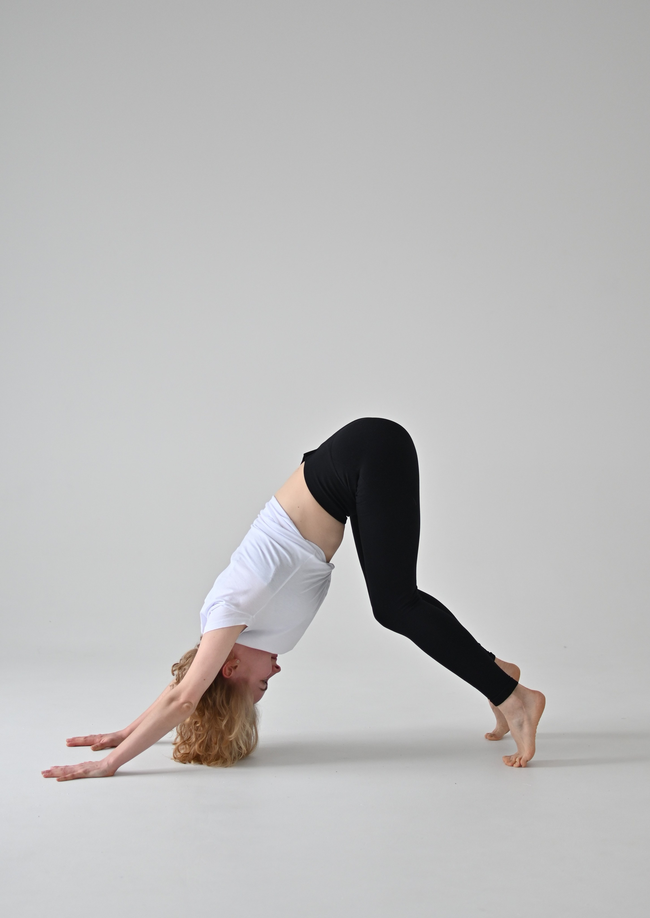 Съемка студия май 2024. Йогатерапевт Света Новикова