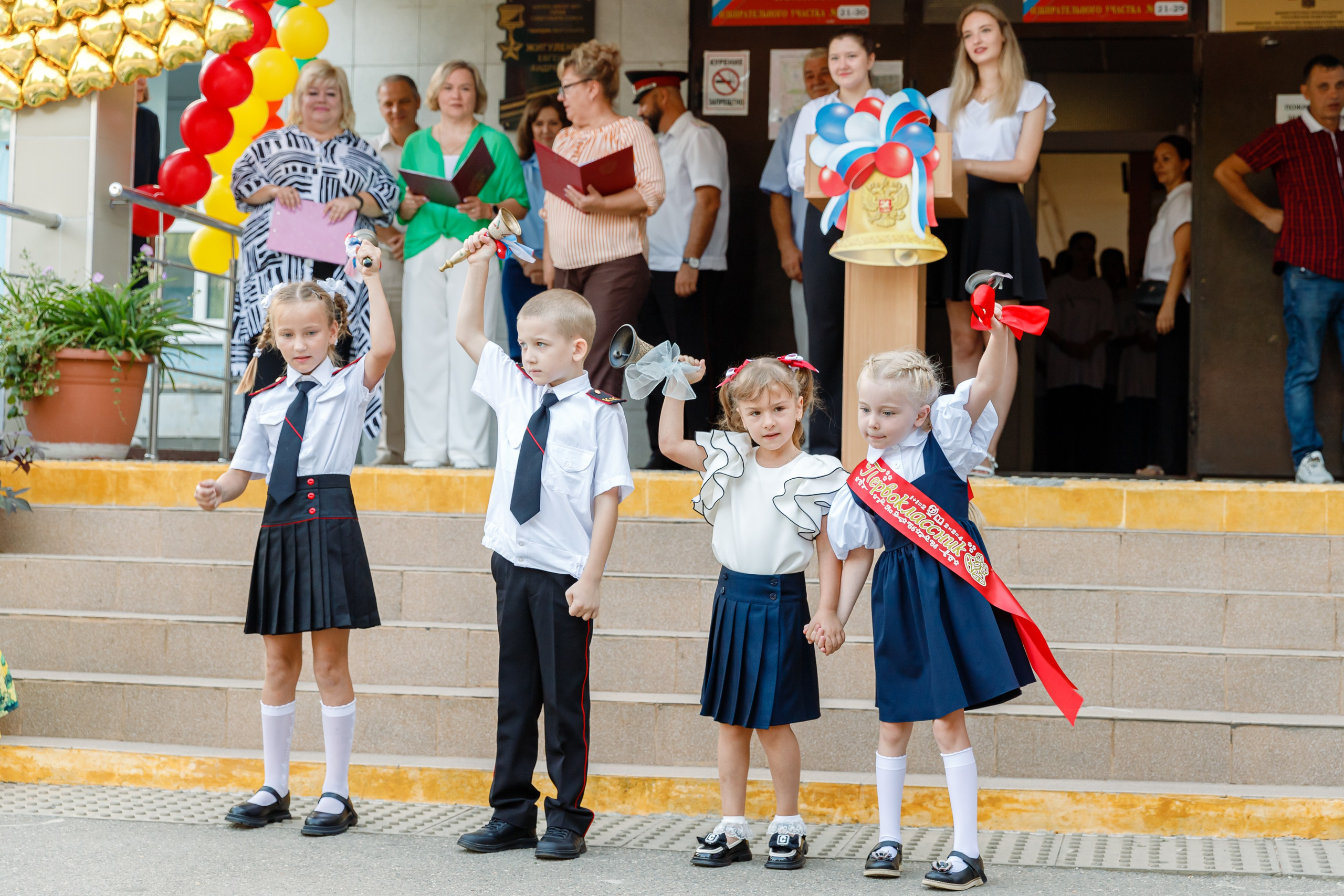 ПЕРВЫЙ ЗВОНОК. Марина Ушакова. Фотограф. Выпускные альбомы. г. Краснодар