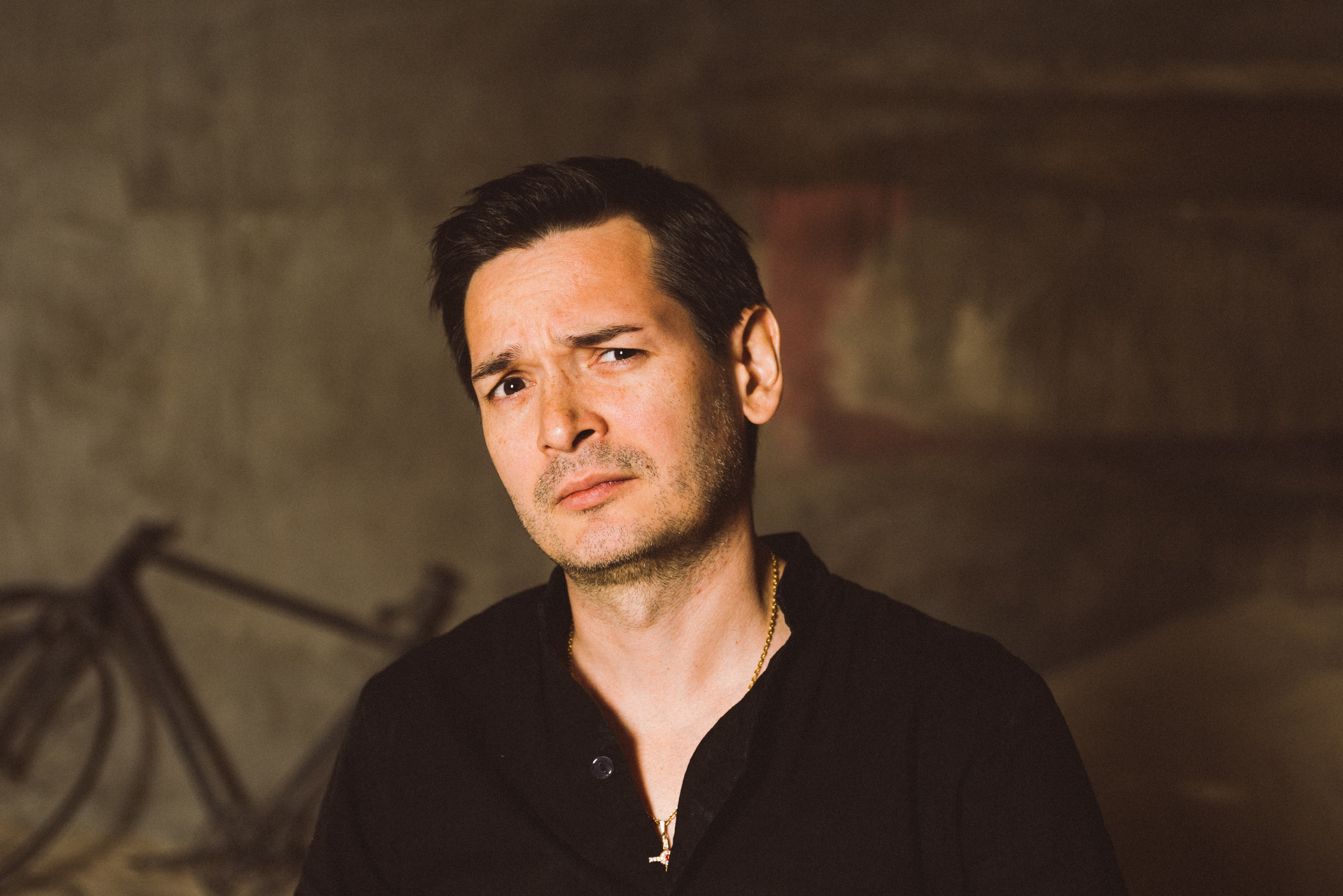 Александр. Студия