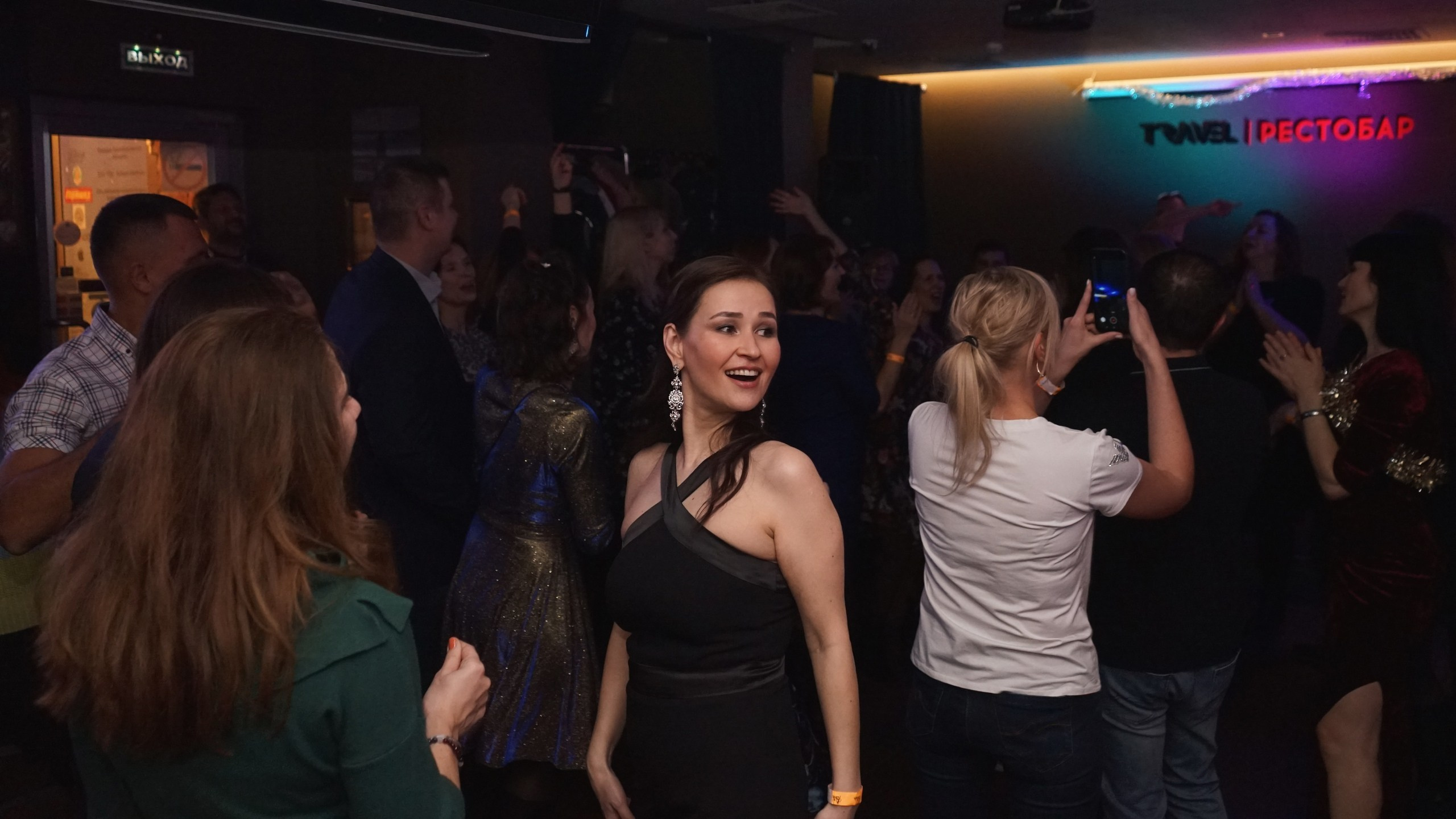 Клубная вечеринка «Новогодний корпоратив» | 28.12.19. Галерея Фантим