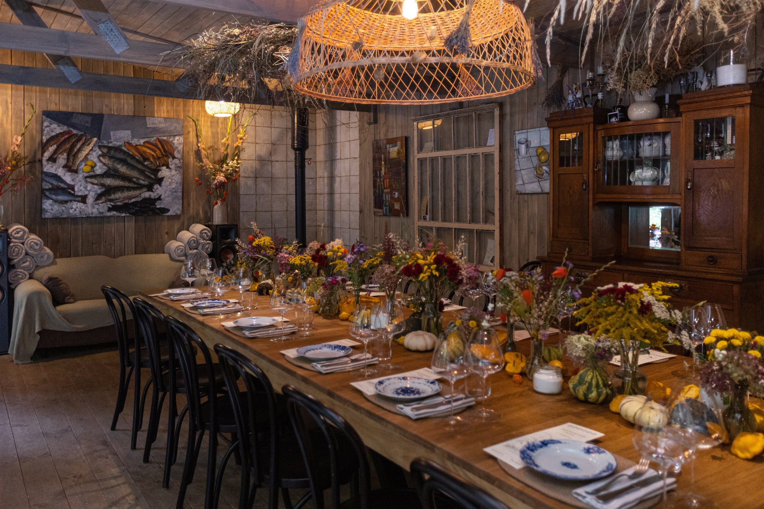 B U R G U N D Y. H O M E