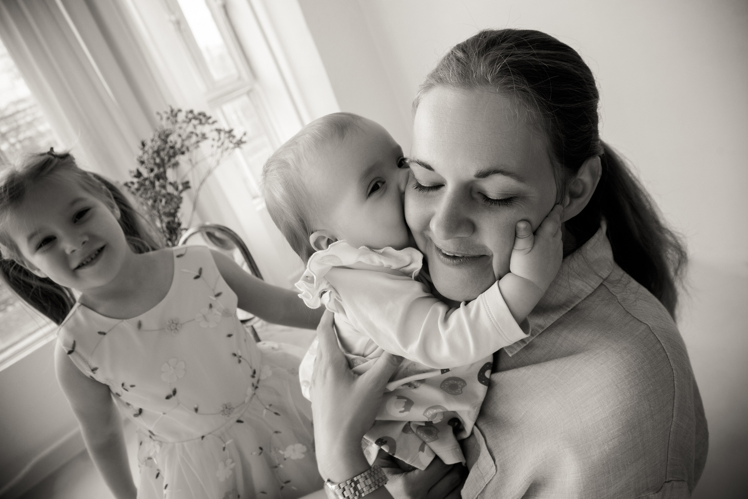 Семейная фотосессия в студии One take studio VANILLA. Свадебный и семейный фотограф в Москве и Подмосковье Лариса Козлова