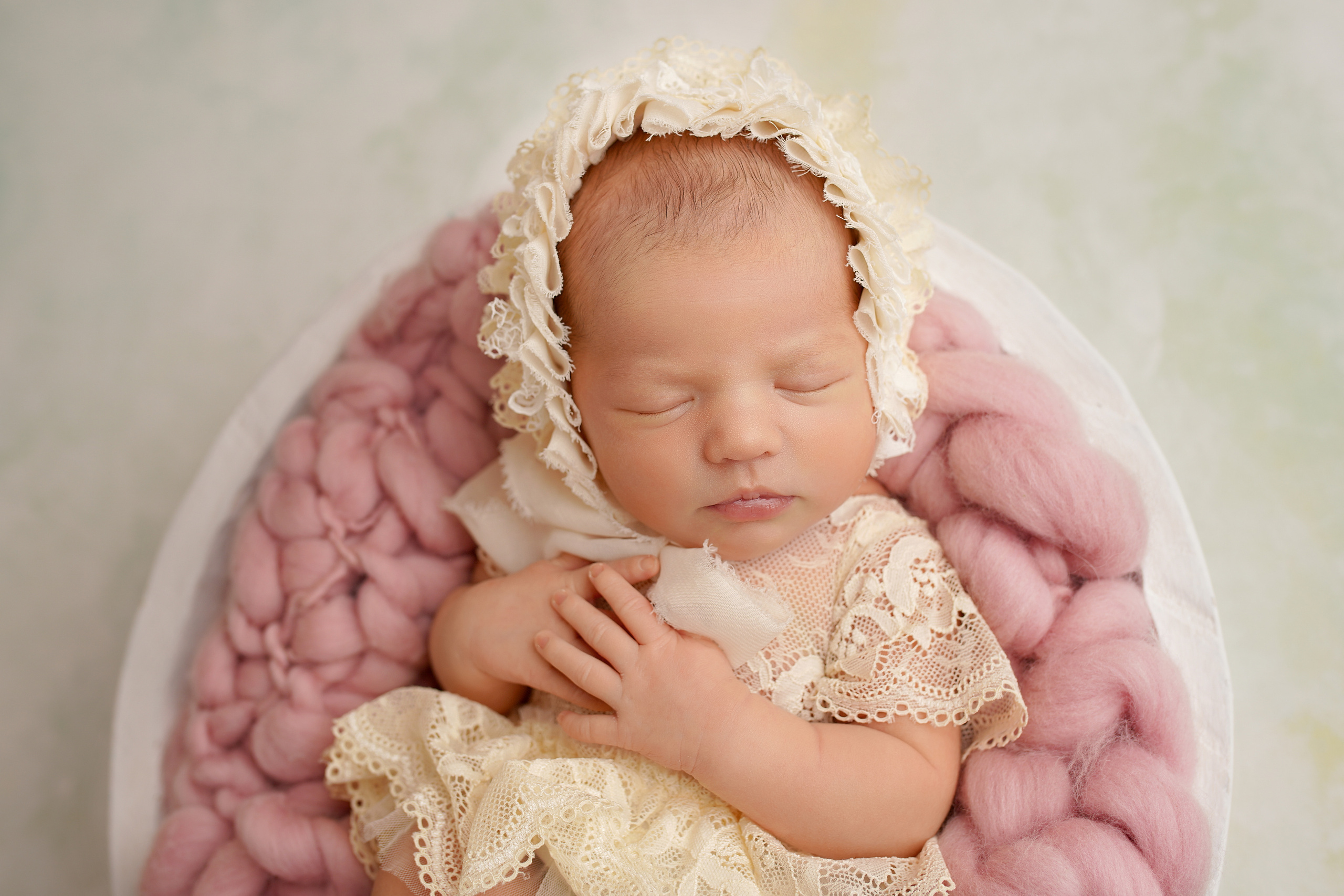 Фотограф новорожденных Калининград. Детский фотограф и фотограф новорожденных в Калининград Оксана Иваний