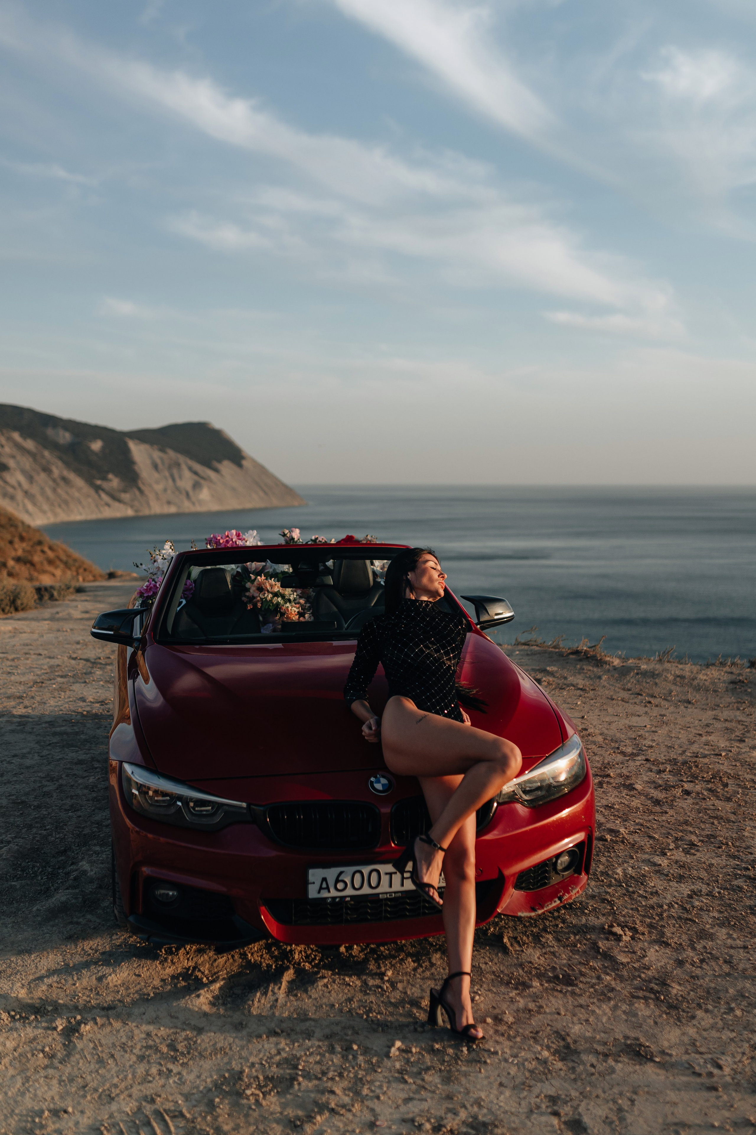 На кабриолете. Фотограф Трифон Мира