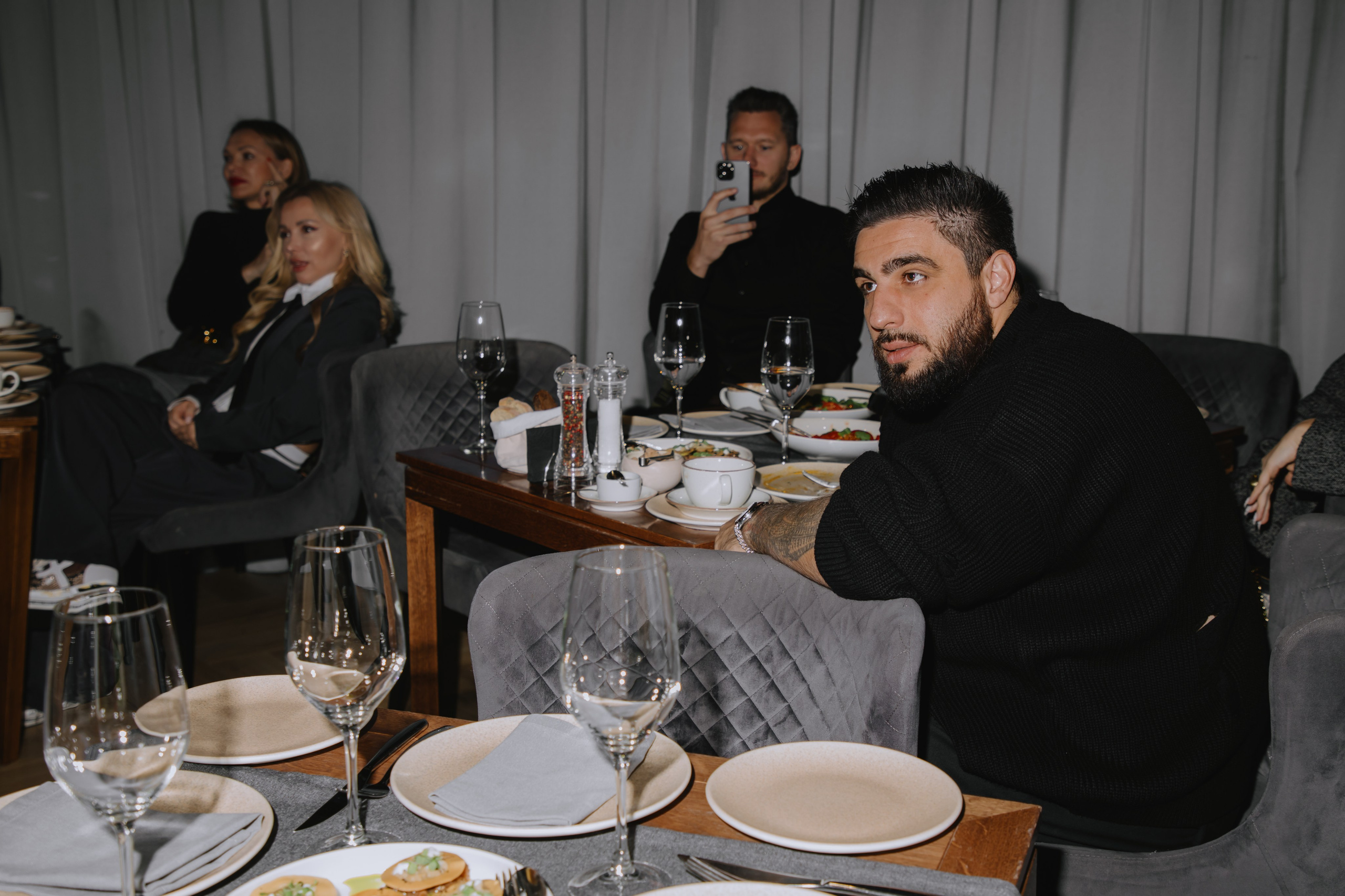 Бизнес завтрак на 89 этаже. Фотограф в Москве и Санкт-Петербурге Дарина