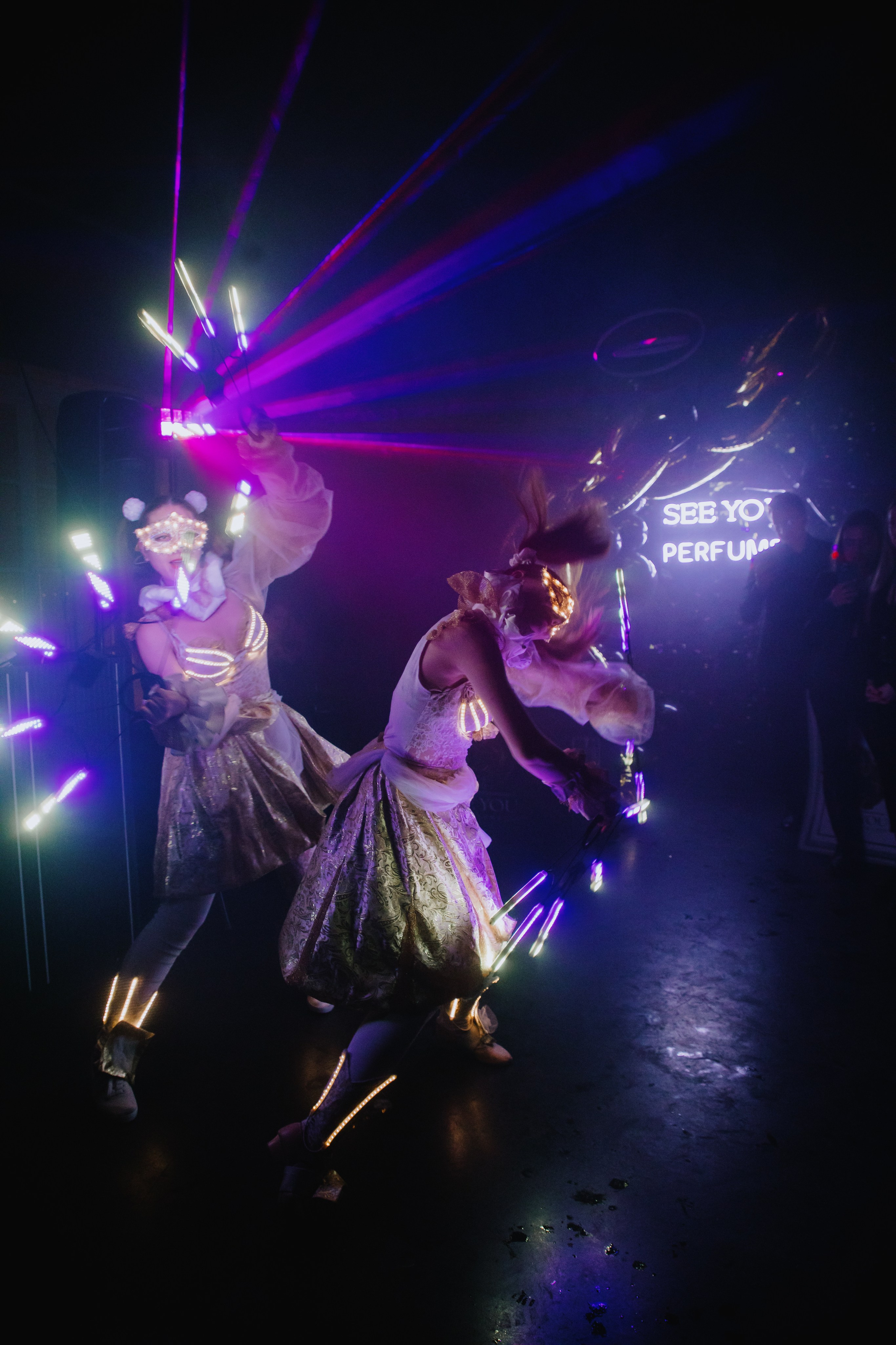 See `You Perfume. Фотограф в Москве и Санкт-Петербурге Дарина