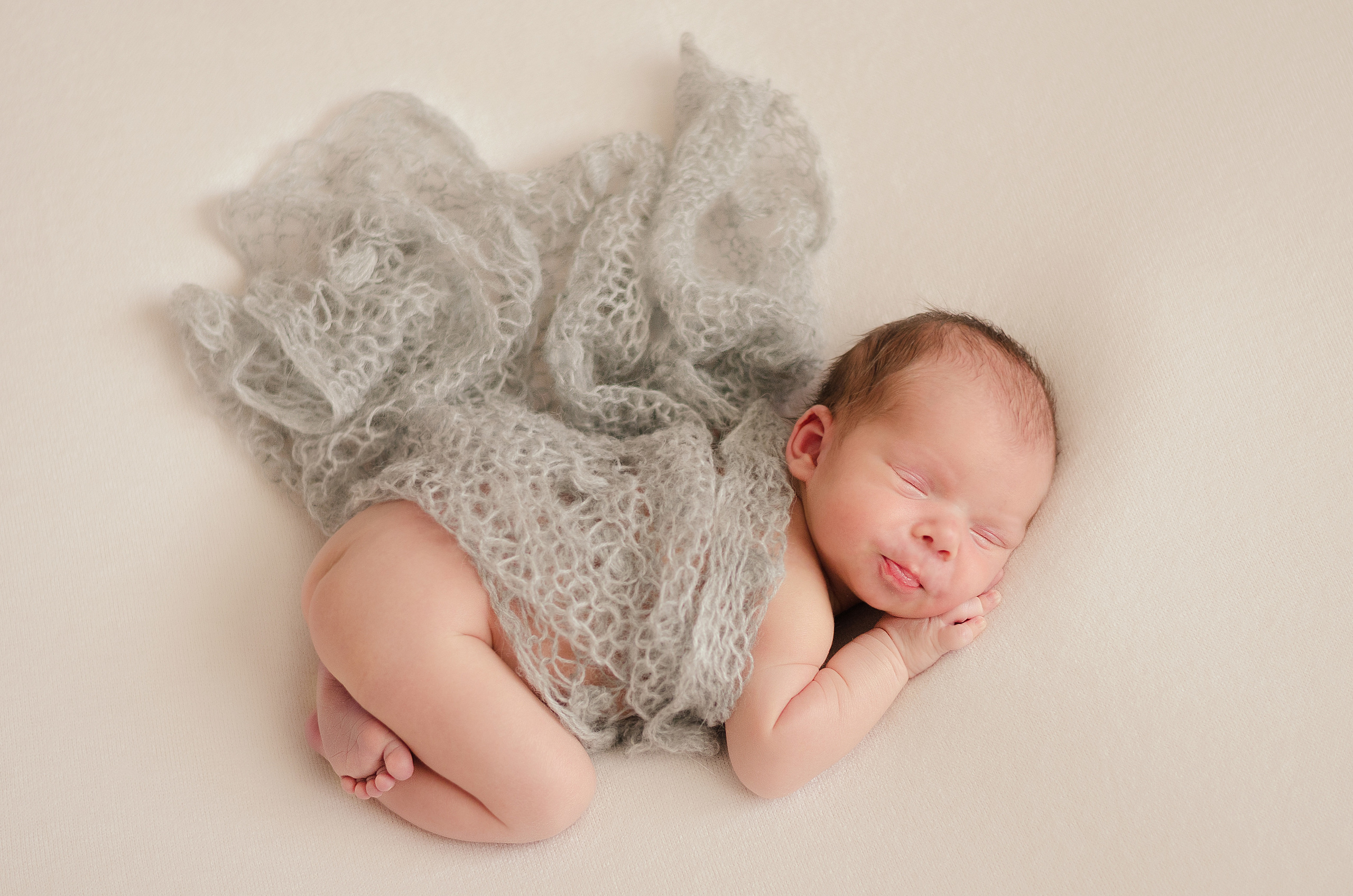 Фотосессия новорожденных в Красноярске. Марина Колосова, детский фотограф и фотограф новорожденных в Красноярс