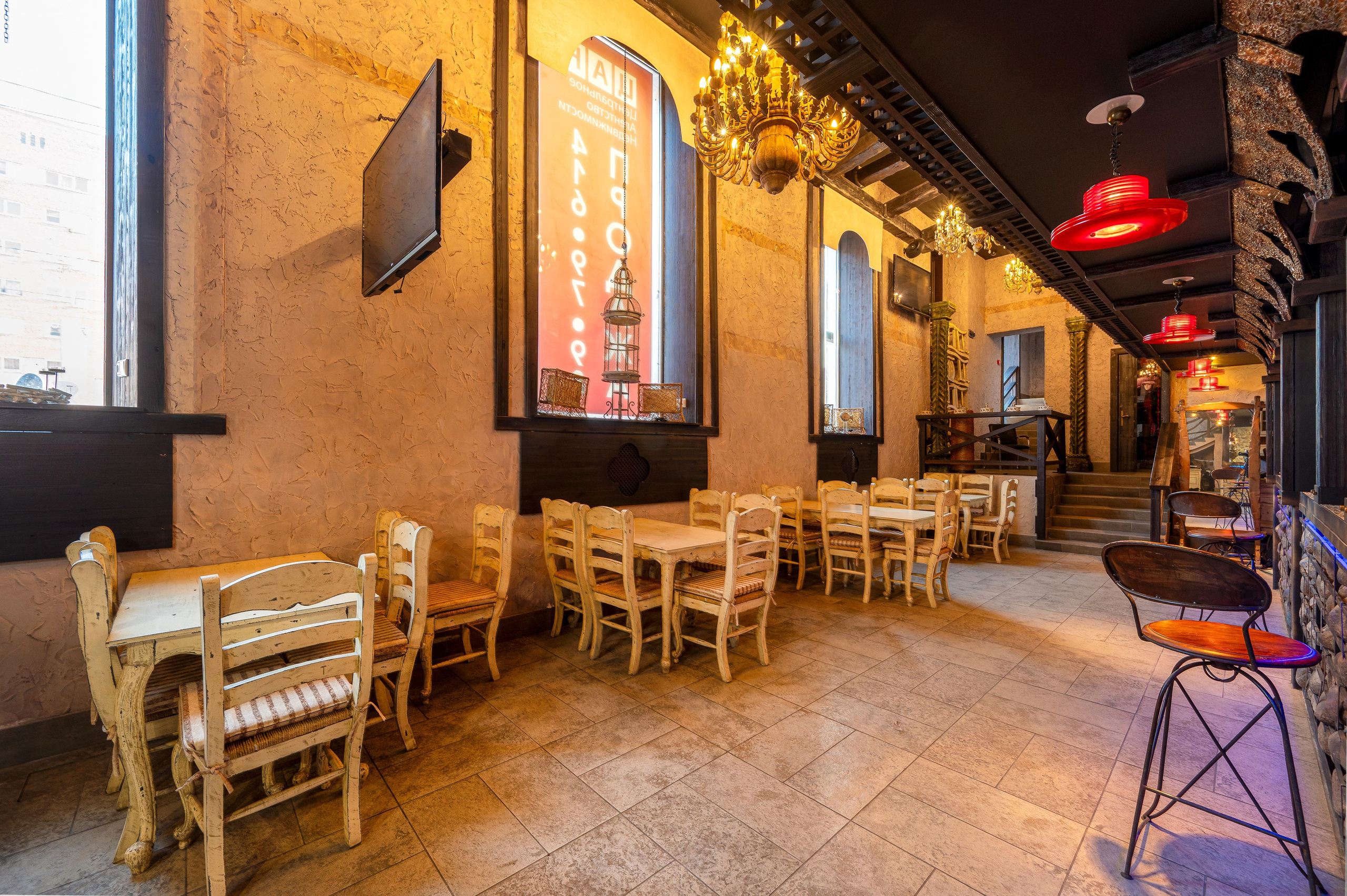 Ресторан на продажу. Интерьерный фотограф. Фото- видеосъемка недвижимости Санкт-Петербург