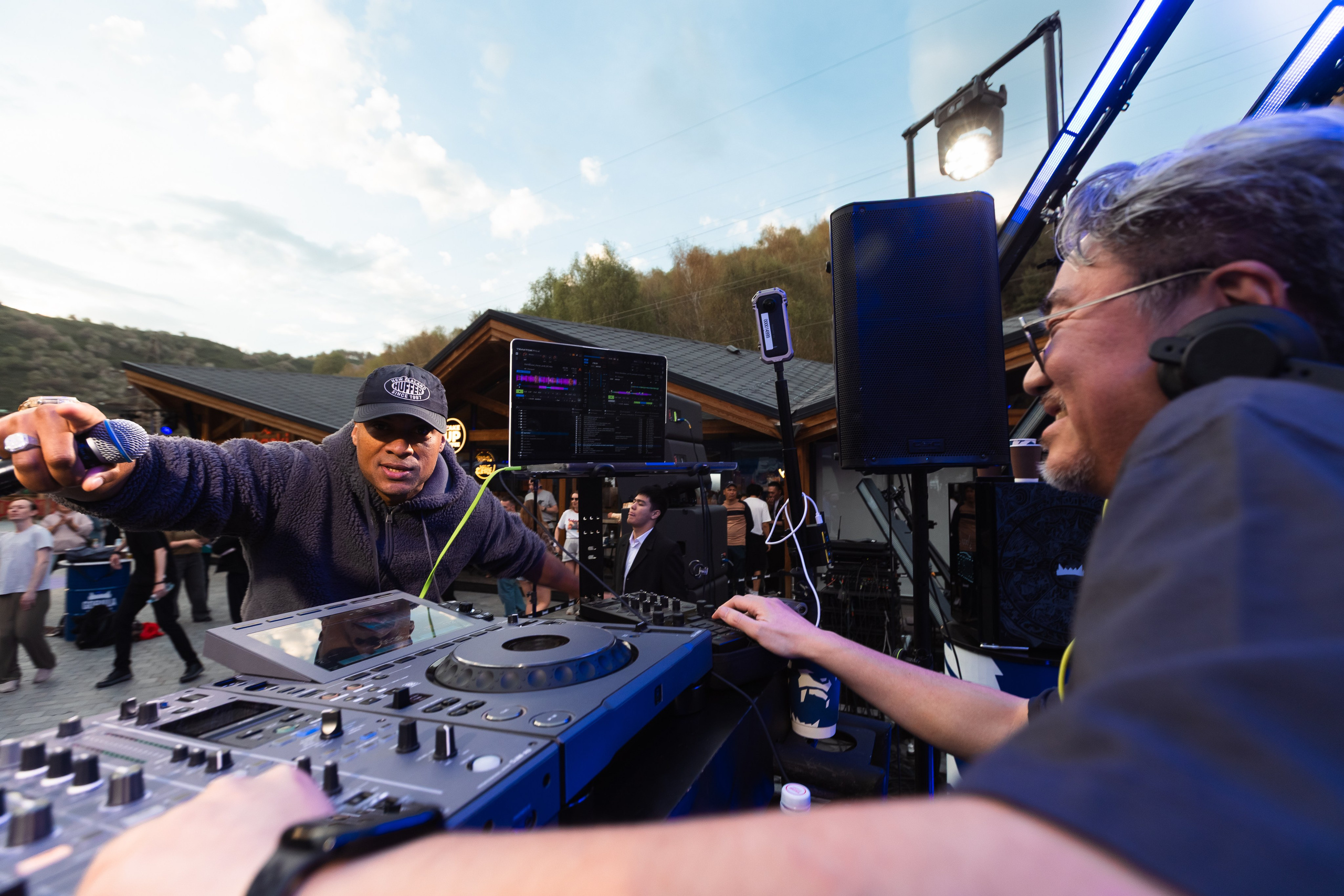 GORILLA GROOVE STAGE IMBA CAMP 5. Gorillaenergymedia