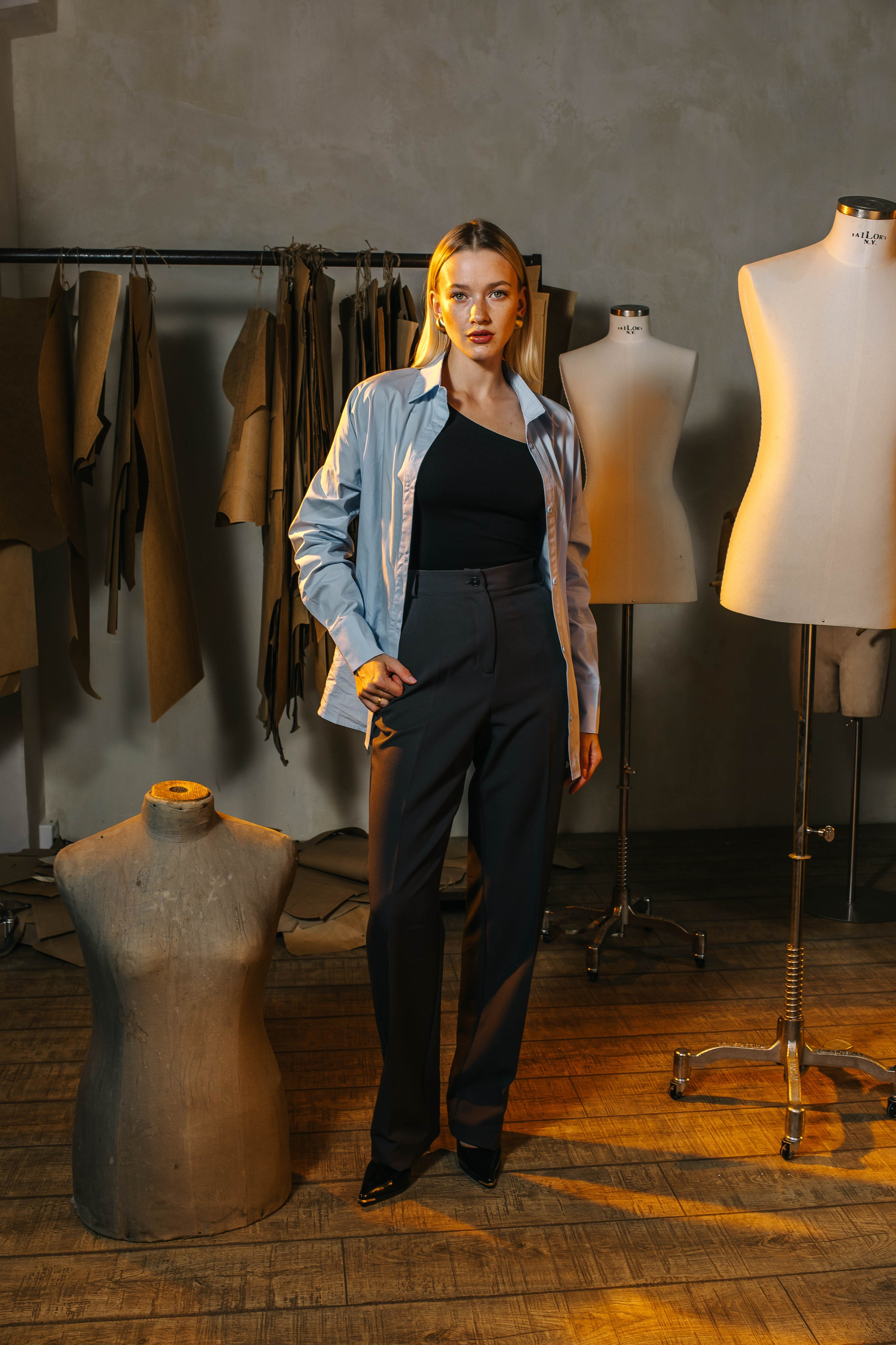 Реклама Брюк. Профессиональный фотограф