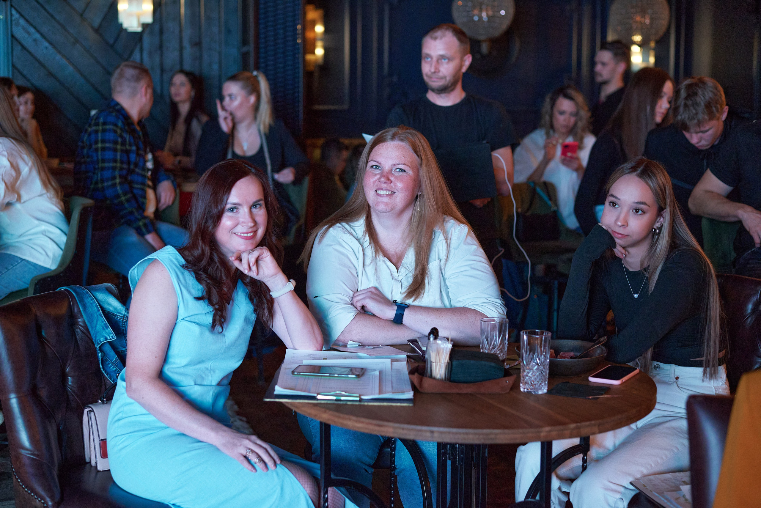 Отчетный концерт студии эстрадного вокала ВРЕМЯ ПЕТЬ. Photographer Bangkok — Pattaya | фотограф Бангкок — Паттайа