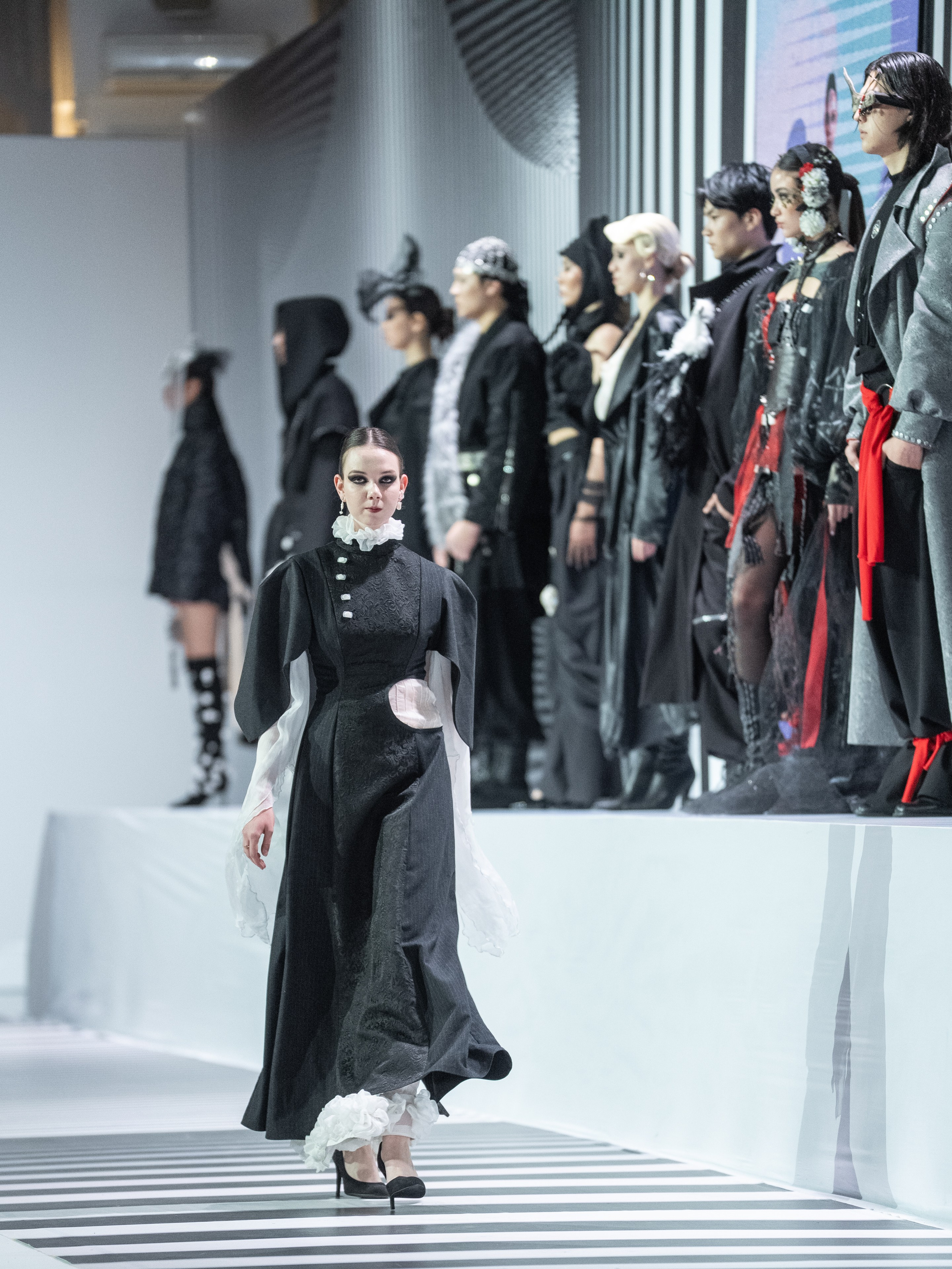 New Generation-OPEN WAY. Сайт Алматинского НЮ АРТ, будуар и фэшн фотографа Дениса Карпенко