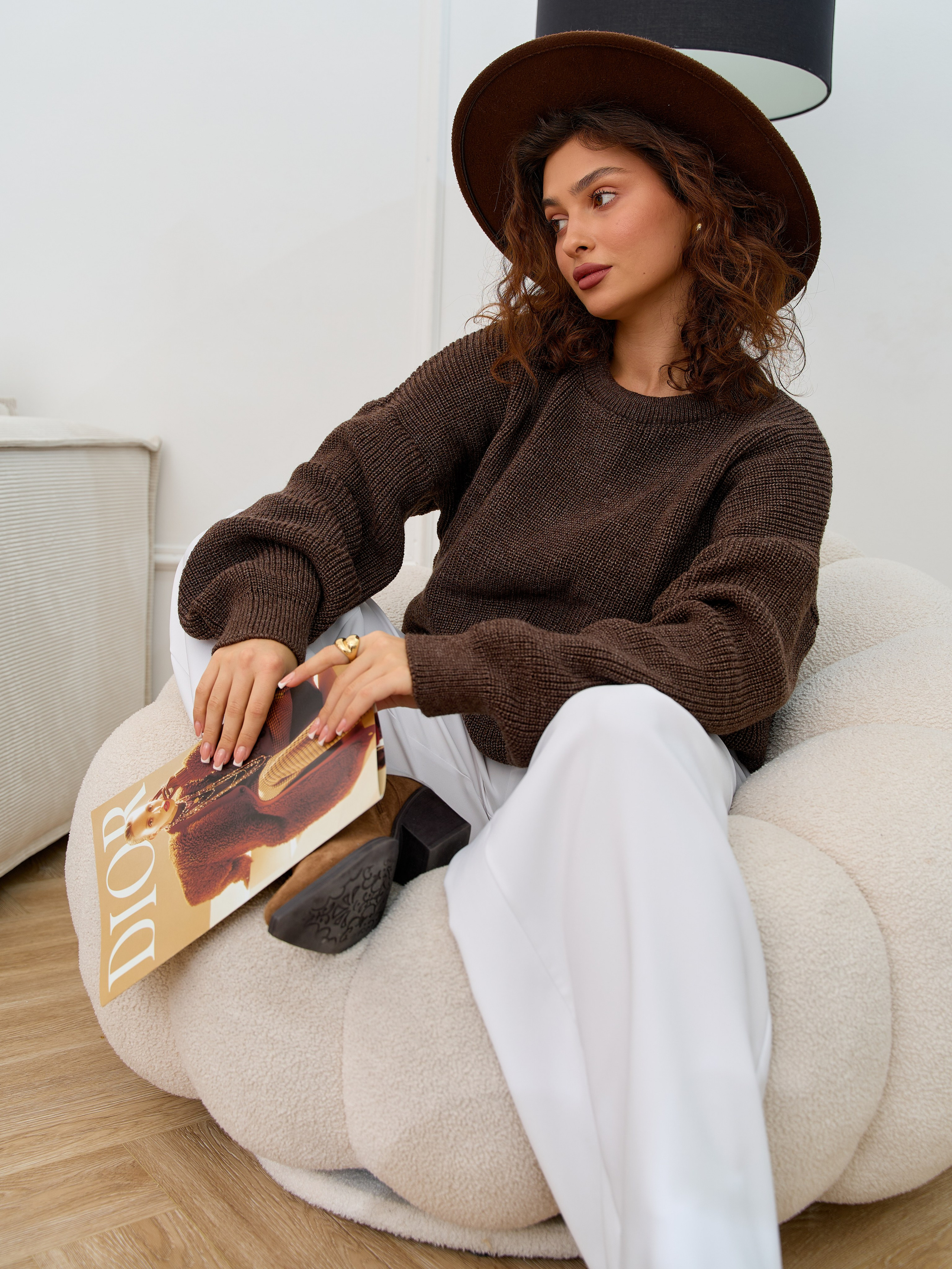 Свитер. Фотограф для маркетплейсов в Москве