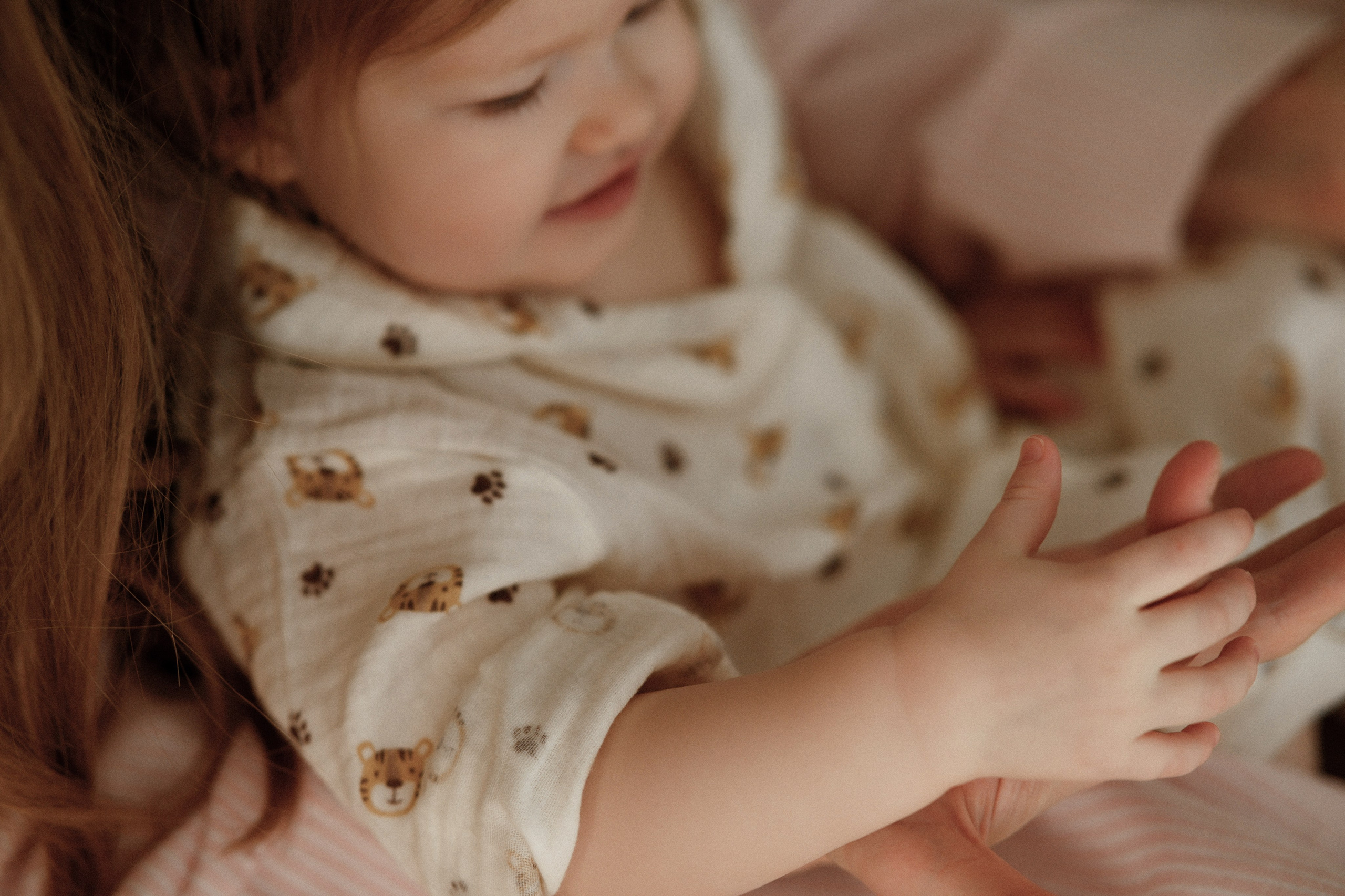 Даша и Варя дома. Семейный и свадебный lifestyle-фотограф в Москве Мария Петрова