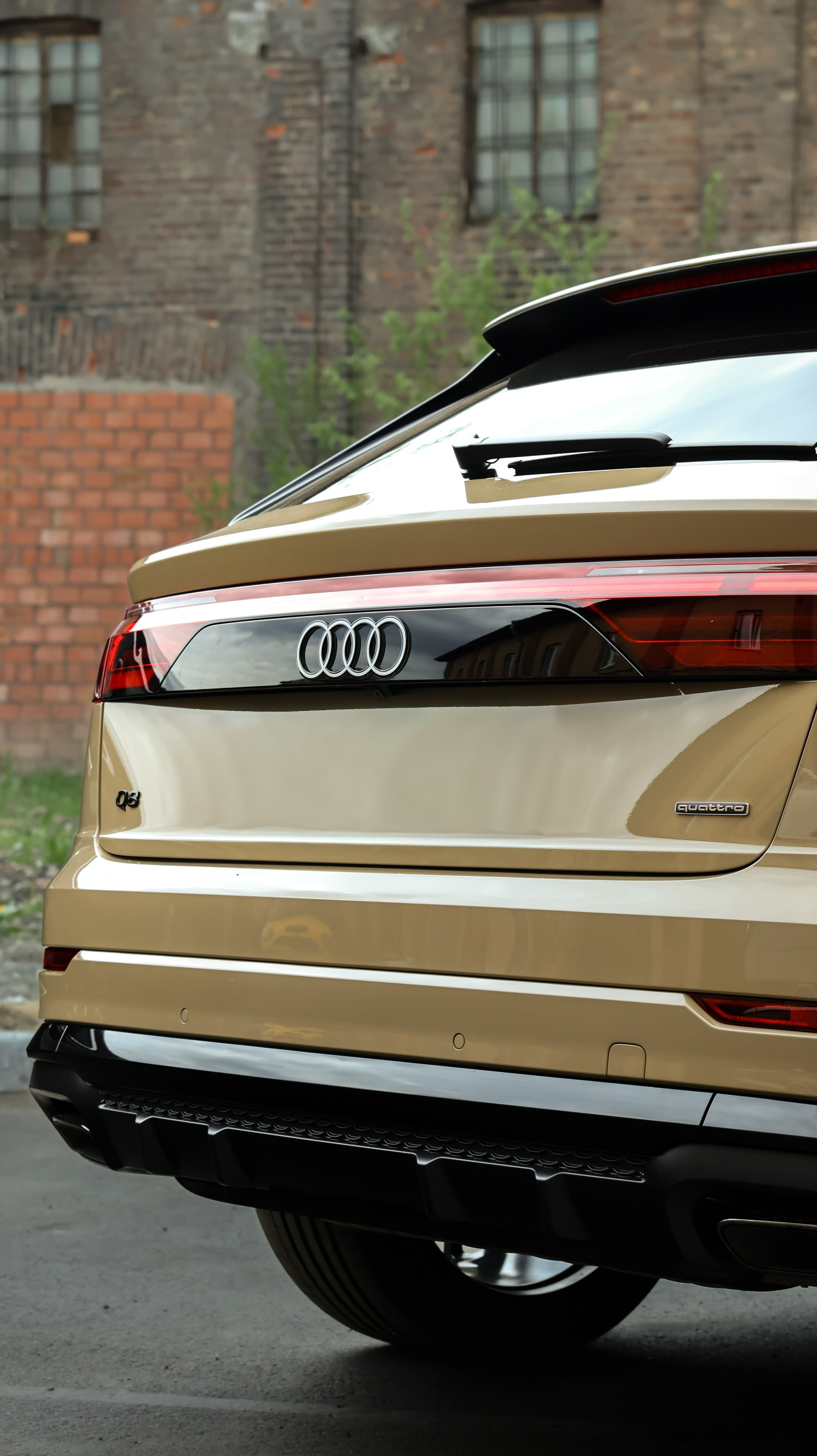 Audi Q8. NK