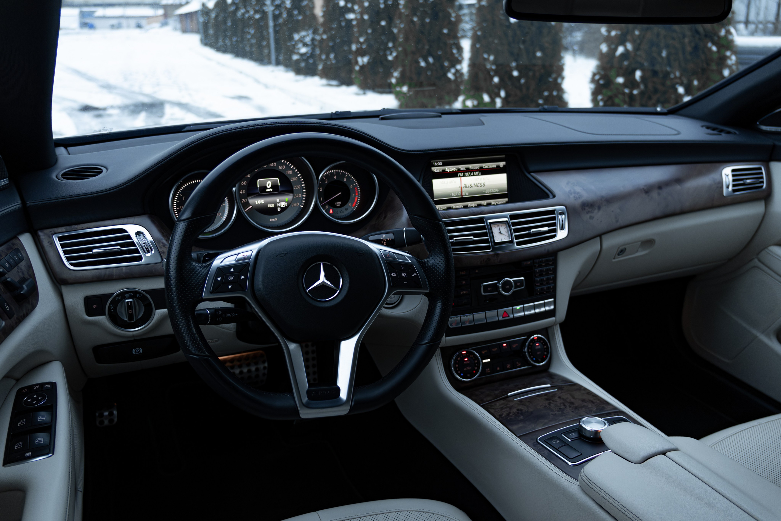 Mercedes-Benz CLS. Photo-nk