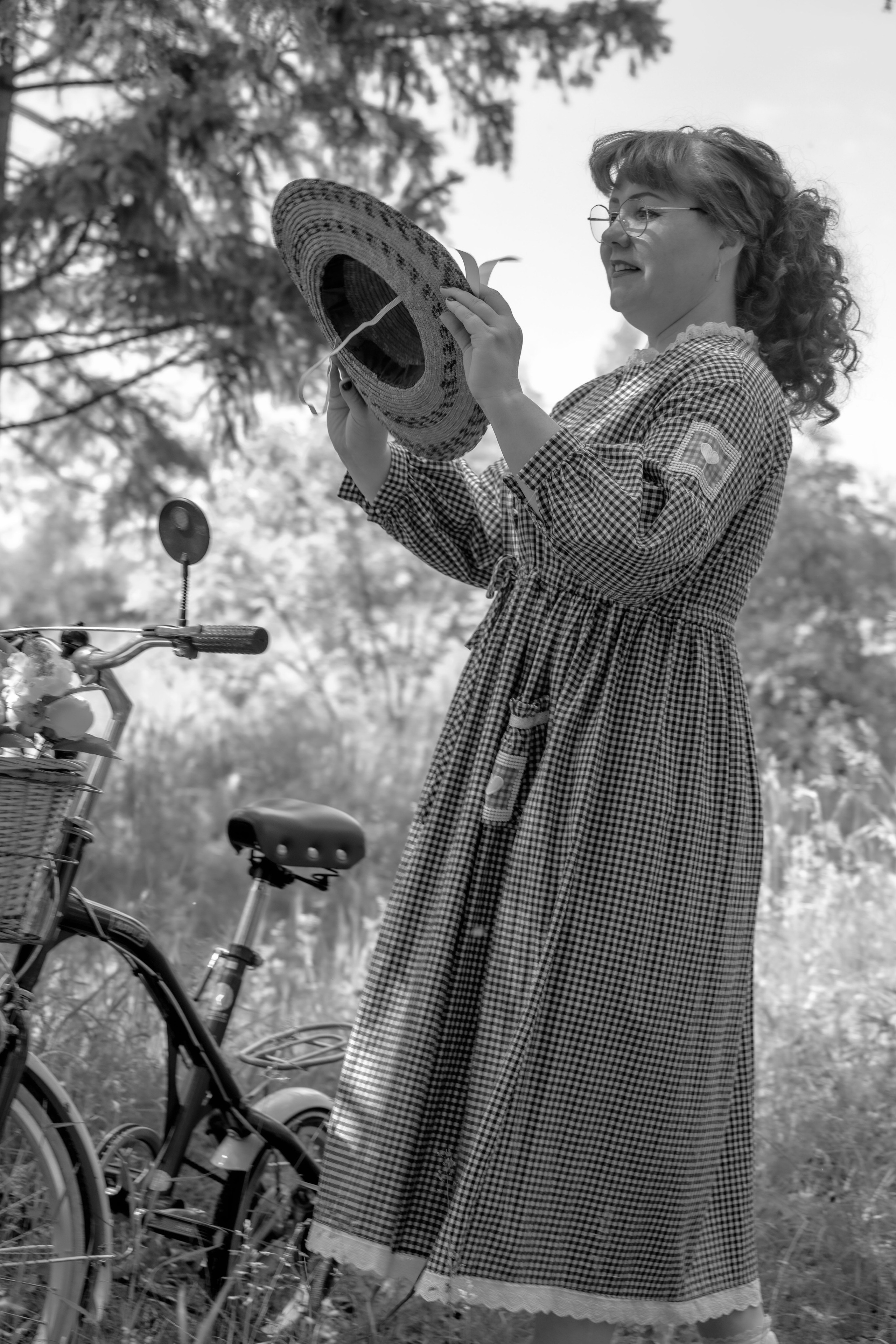 Дама с ретро-велосипедом. Фотограф Екатерина Козловская