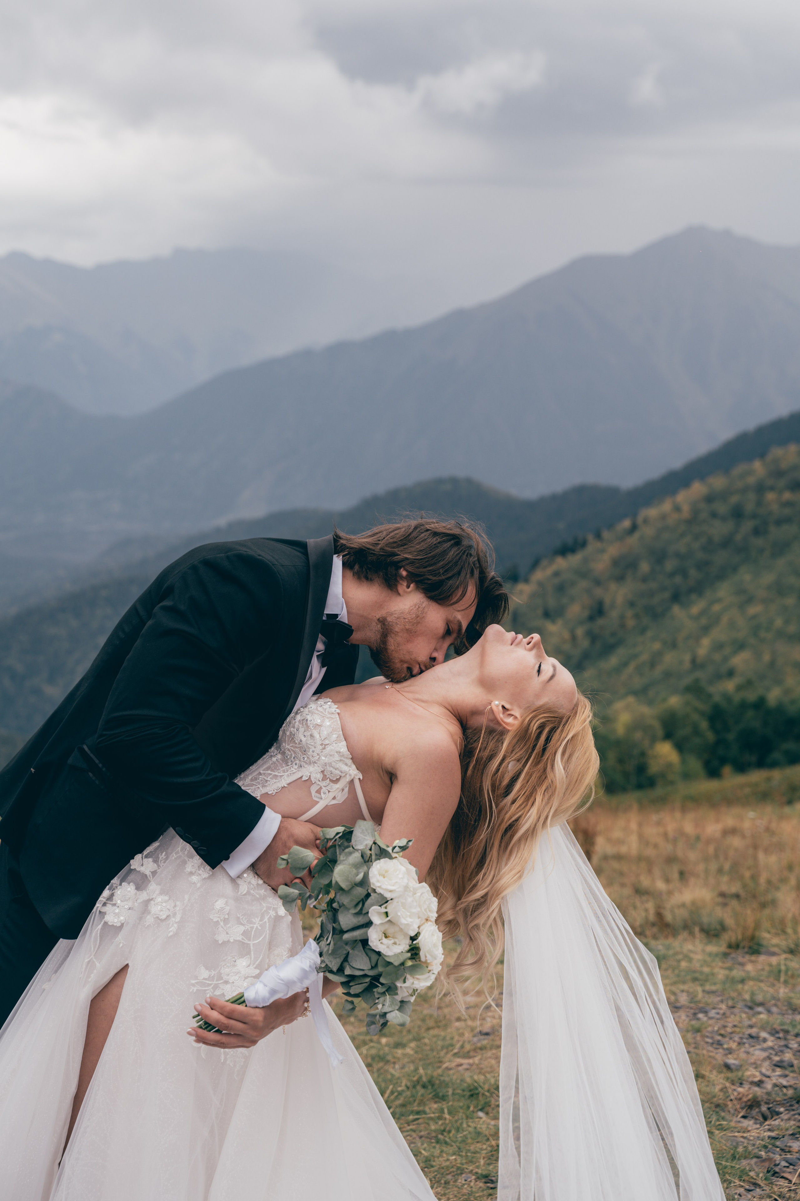 Индивидуальная фотосессия в горах Фотограф КМВ Пятигорск, Железноводск, Ессентуки, Кисловодск Архыз Домбай Горы. Фотограф КМВ|ГОРЫ Пятигорск Железноводск Ессентуки Кисловодск Домбай Архыз Эльбрус