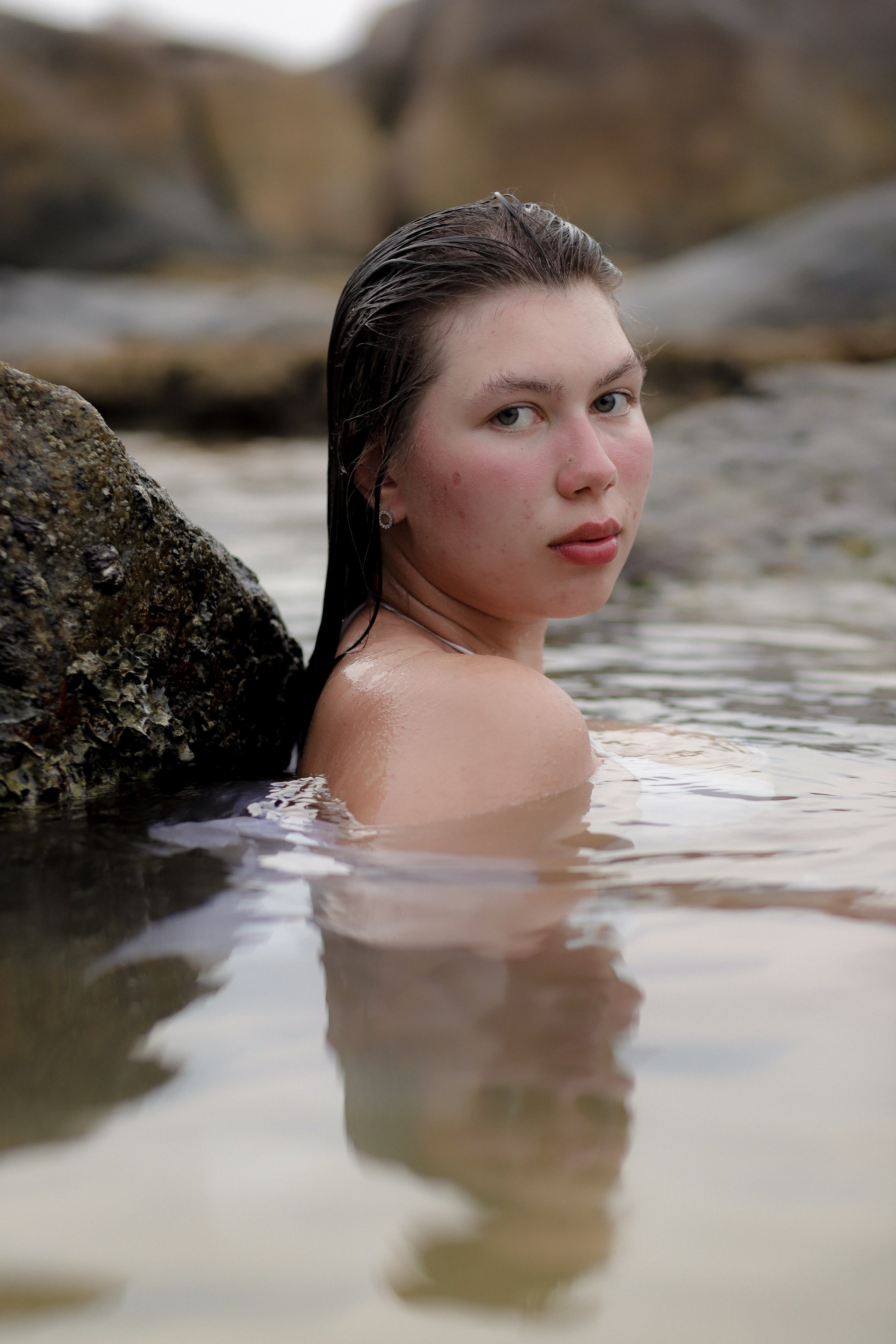 Фотосессия в Хиккадуве: романтичные кадры среди камней и волн. Фотограф на Шри-Ланке