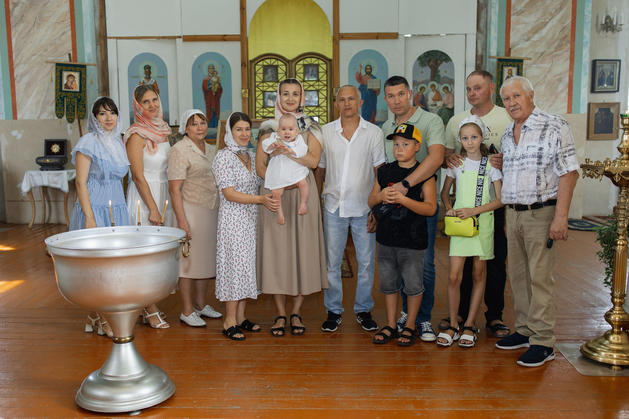 Крещение Даниила в Церкви Троицы Живоначальной. Свадебный и семейный фотограф Ольга Разрядова