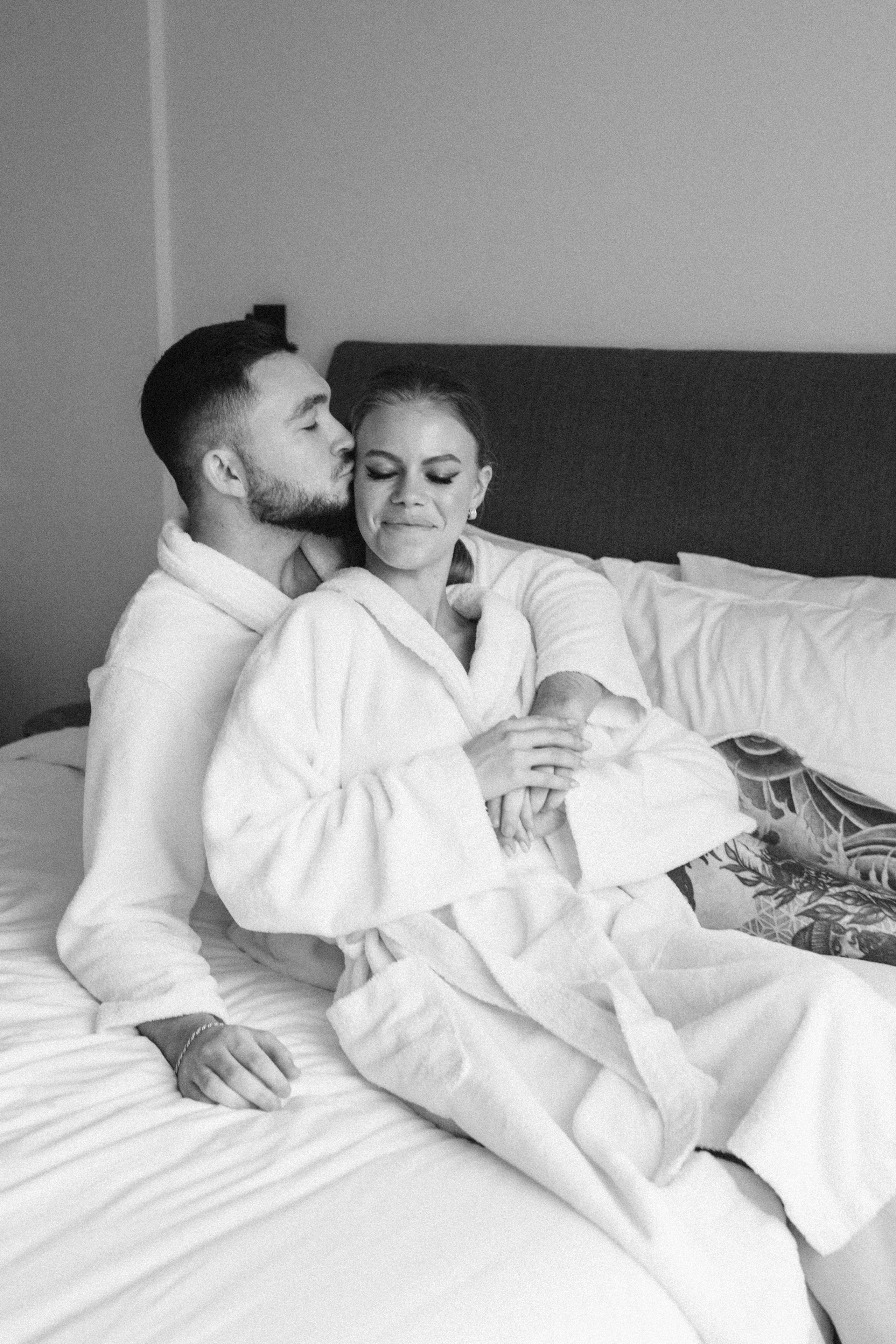 Утро Татьяны и Сергея. Свадебный фотограф Москва Татьяна Кундельчук