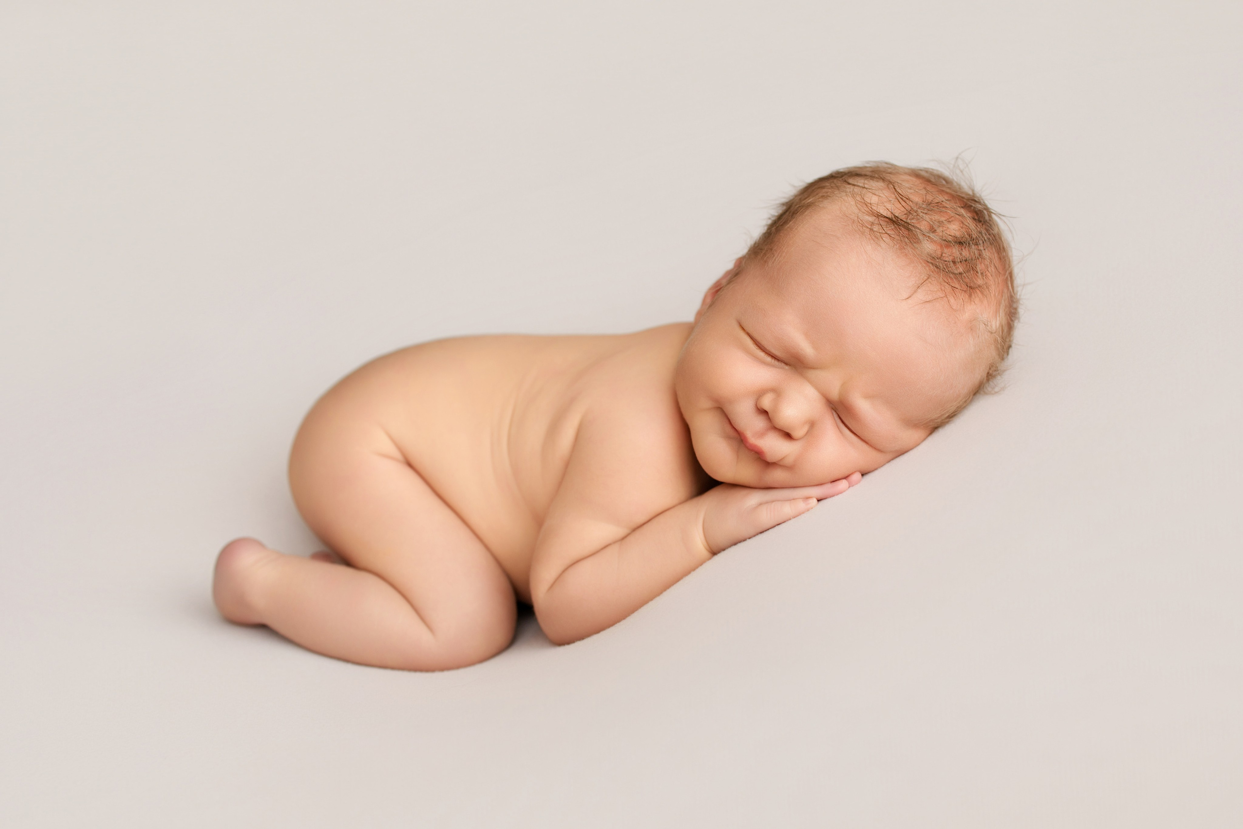 Саша 12 дней. Фотограф новорождённых Newborn Москва