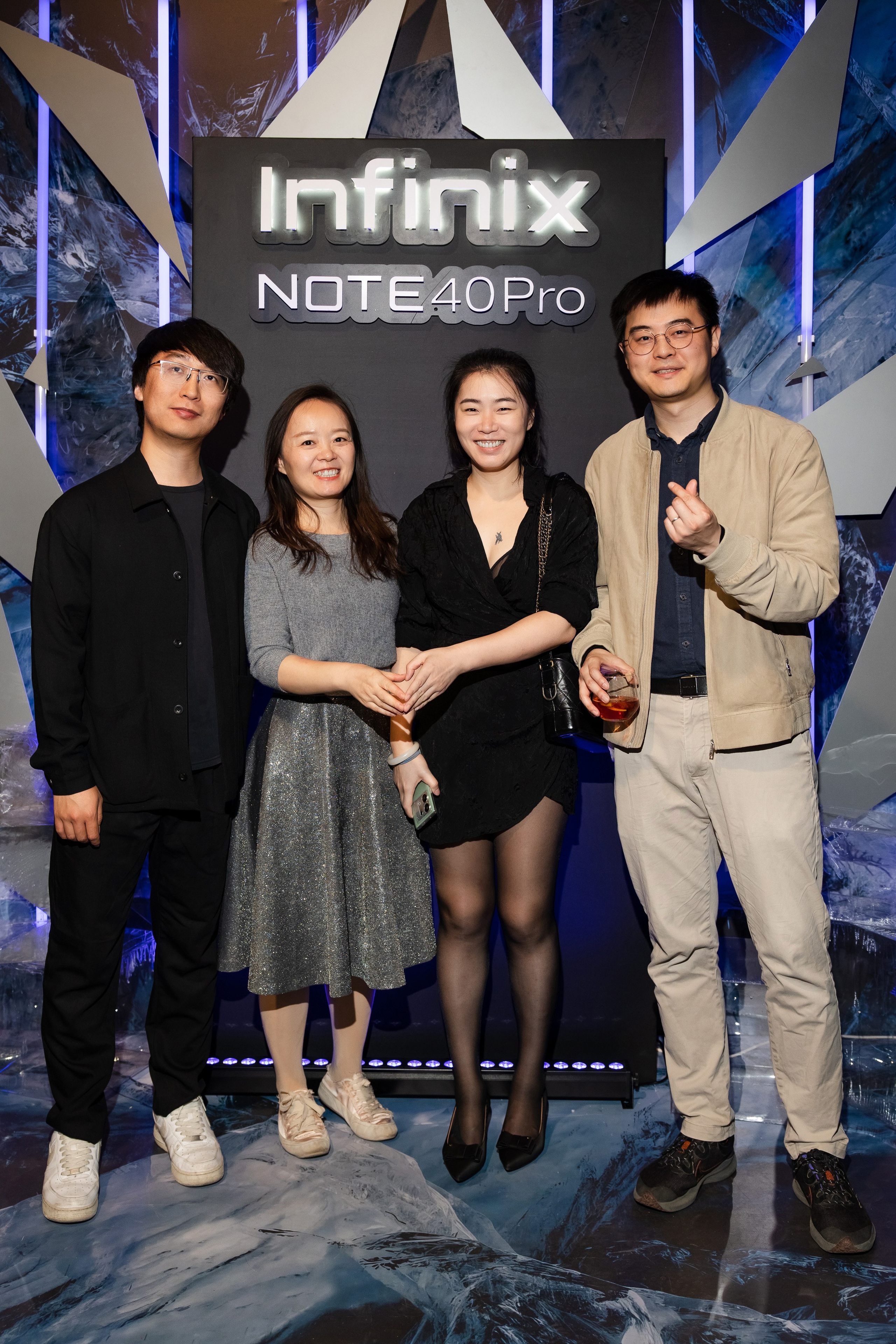 Презентация Infinix. Свадебный репортажный фотограф в Москве