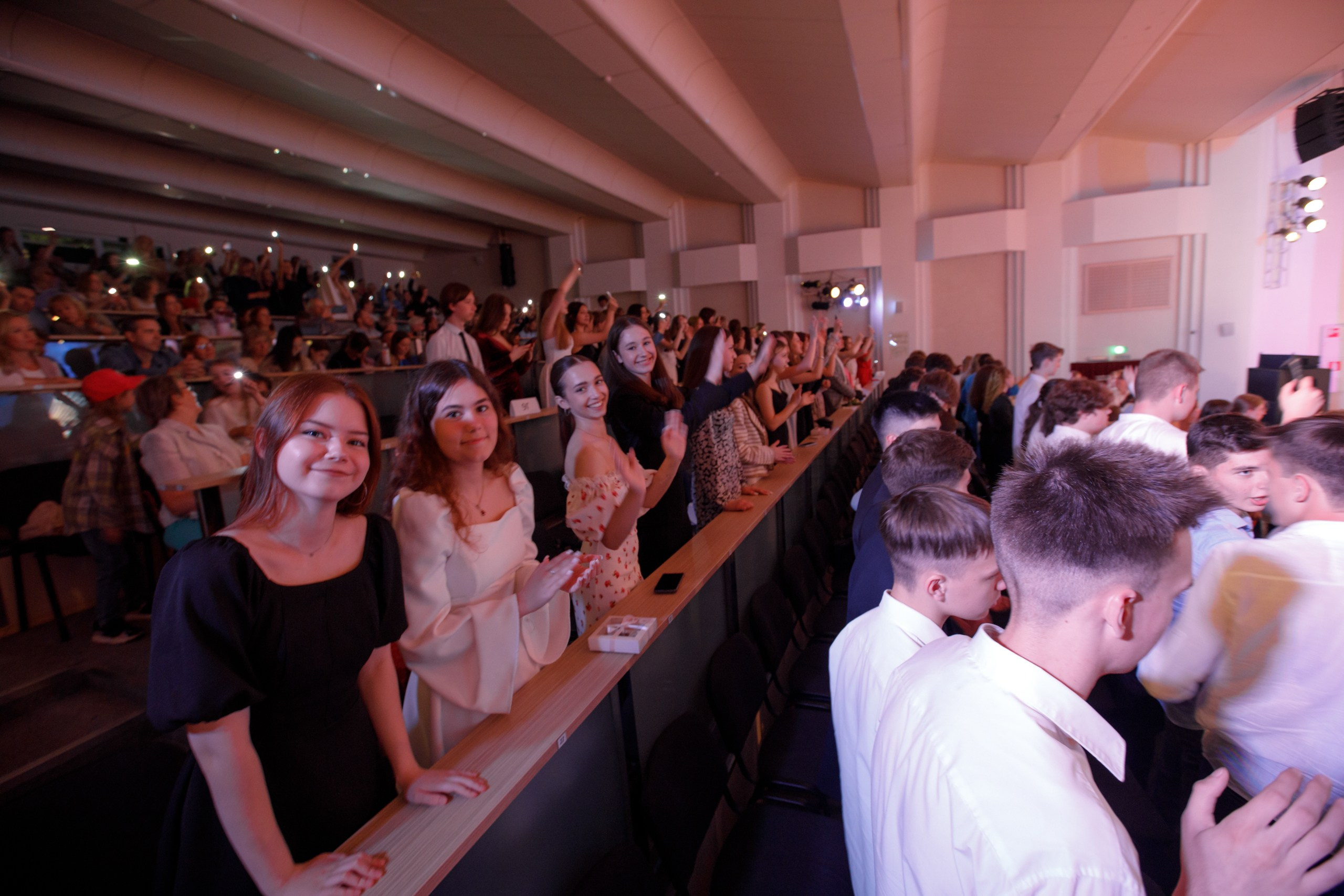 Вручение аттестатов. Свадебный фотограф в Ярославле Анастасия Архипова