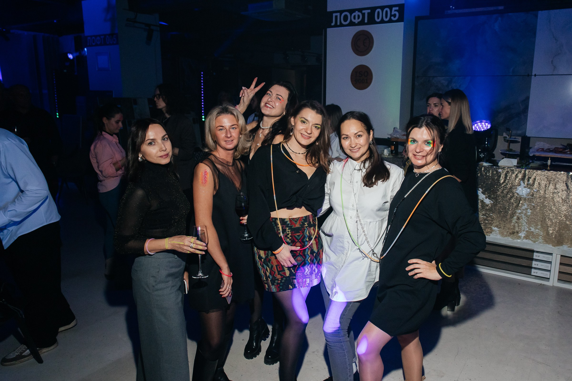 Вечеринка в Coswick. Свадебный и репортажный фотограф в Новосибирске Федор Гладков