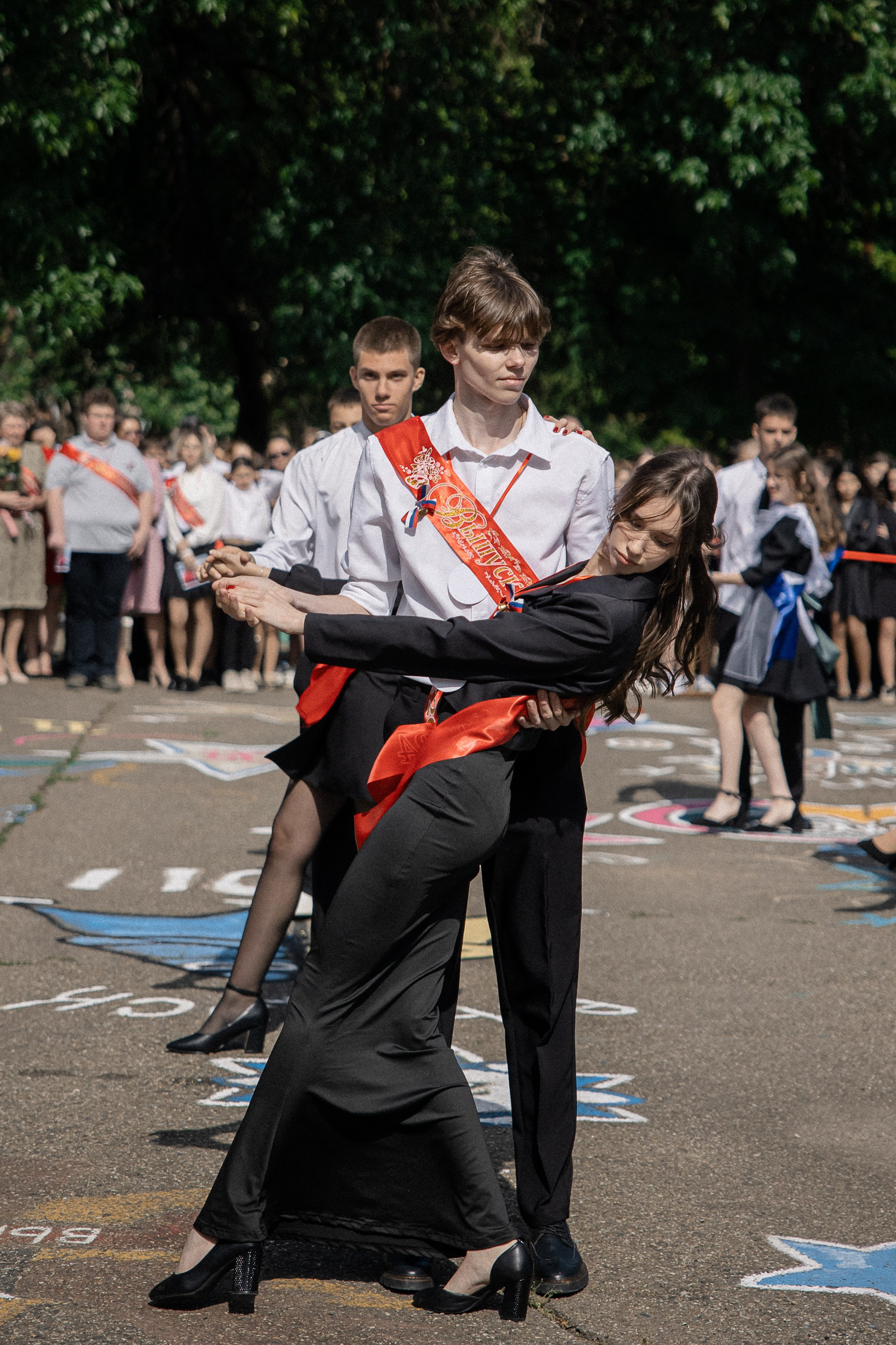 Последний звонок — линейка. Свадебный фотограф Роман Еремеев