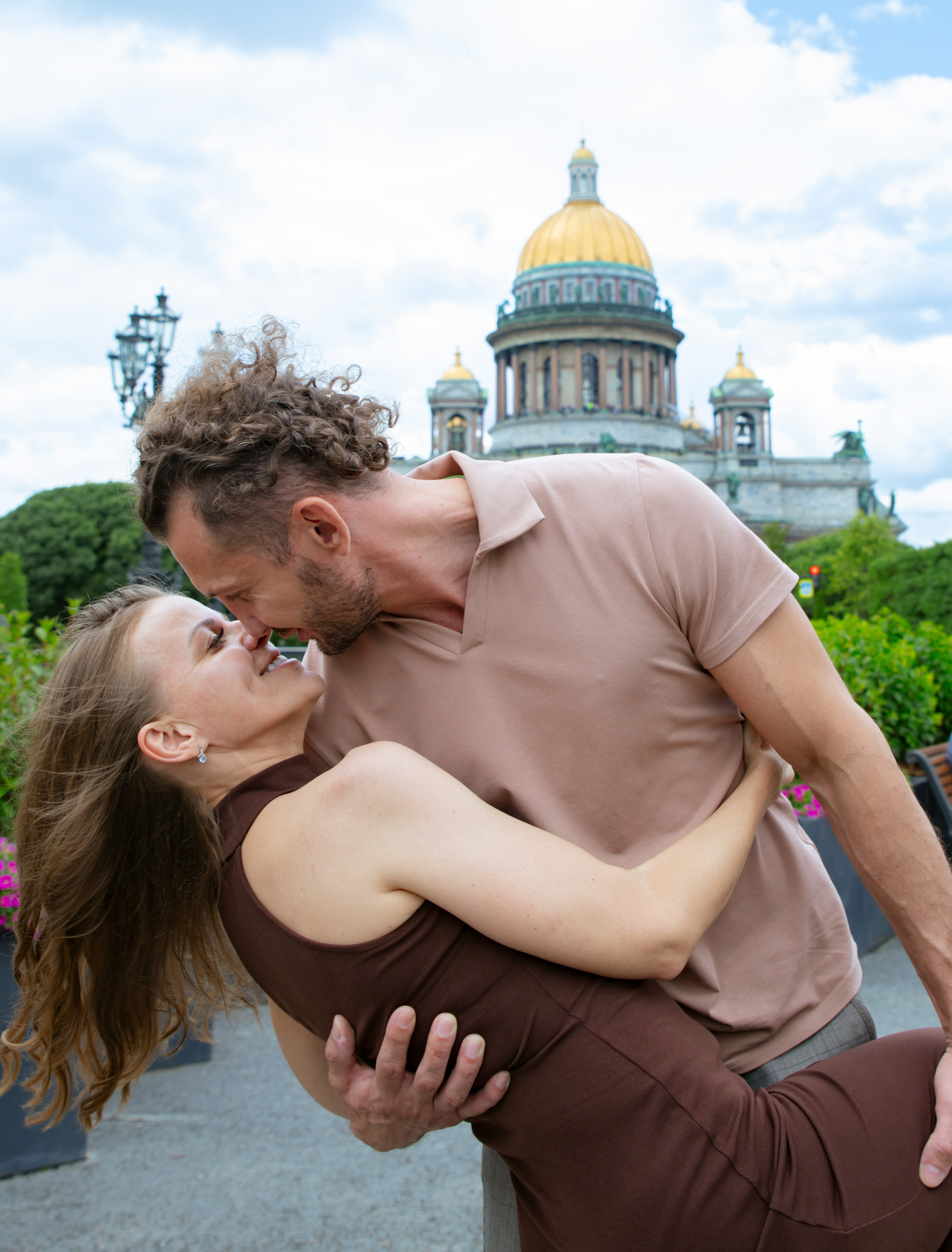 ФОТОПРОГУЛКИ ПО САНКТ-ПЕТЕРБУРГУ. Фотосессии в Санкт-Петербурге со скидкой от -30%!