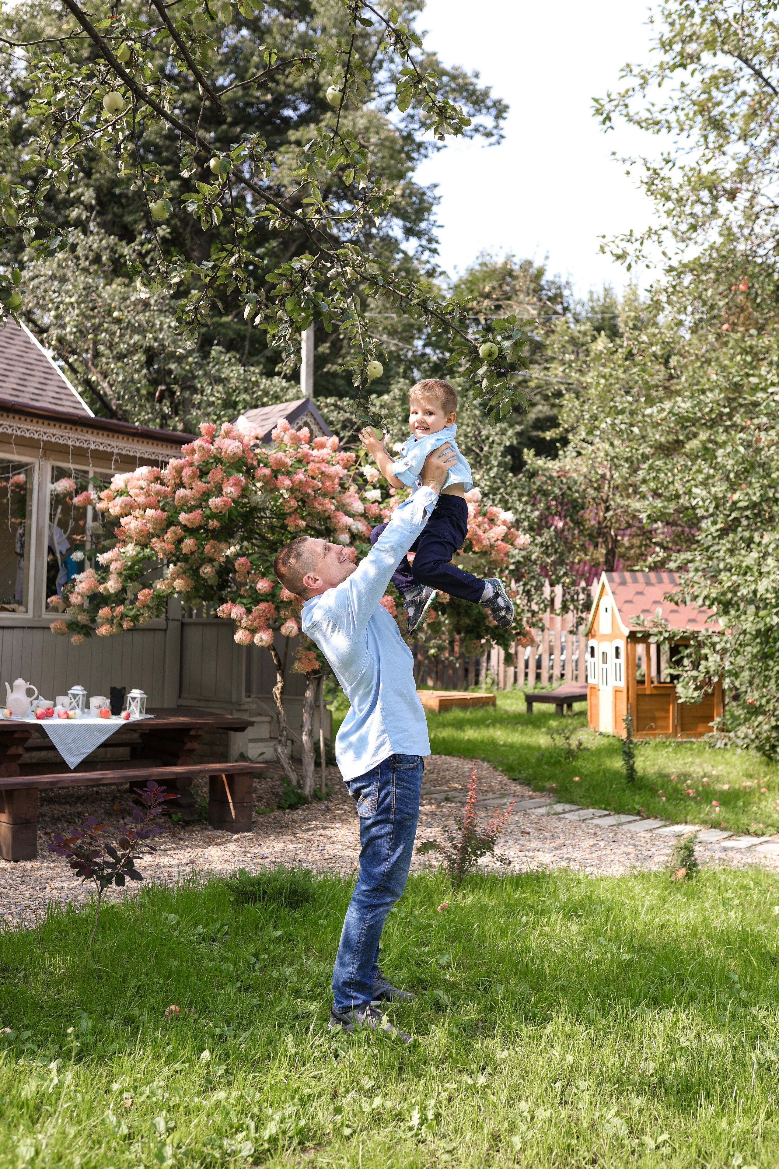 Фотосессия беременности в загородной студии Купавна. Фотограф в Железнодорожном и Балашихе