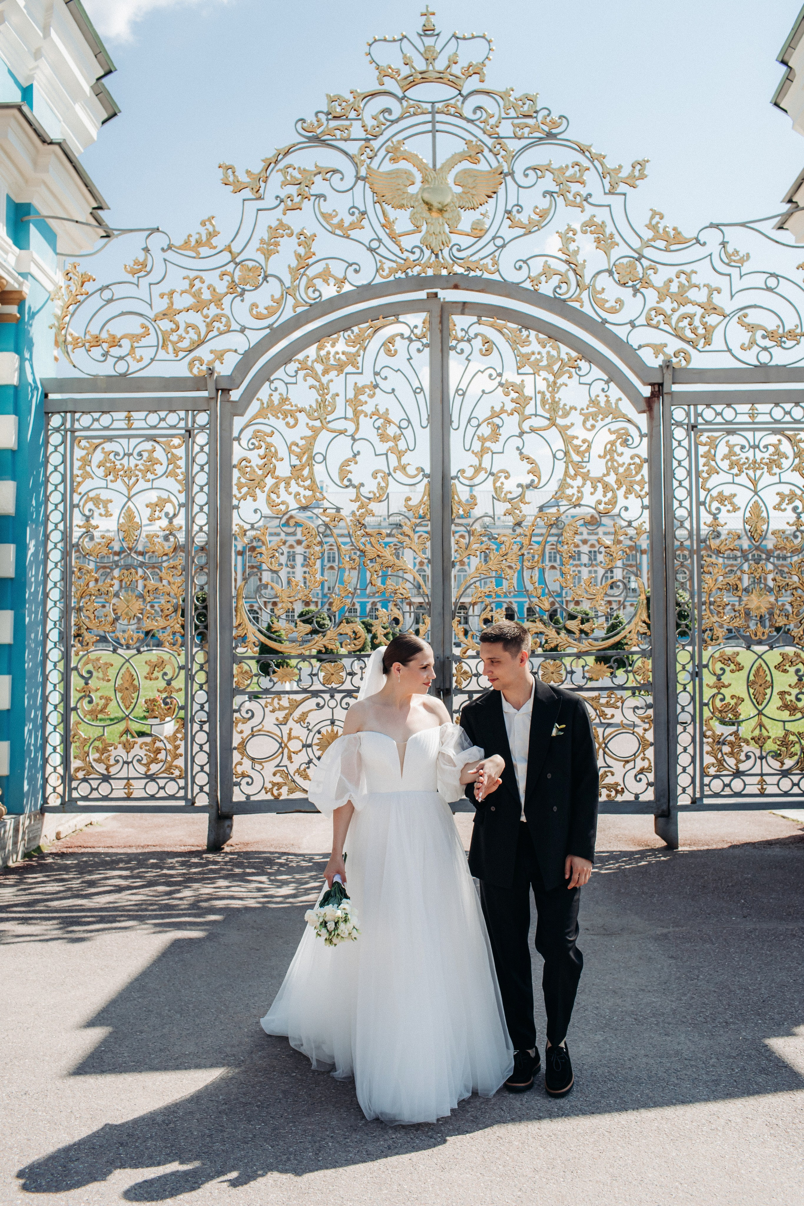 Vlad & Nadya (Saint-Petersburg, Russia). Destination wedding photographer Peter Letu