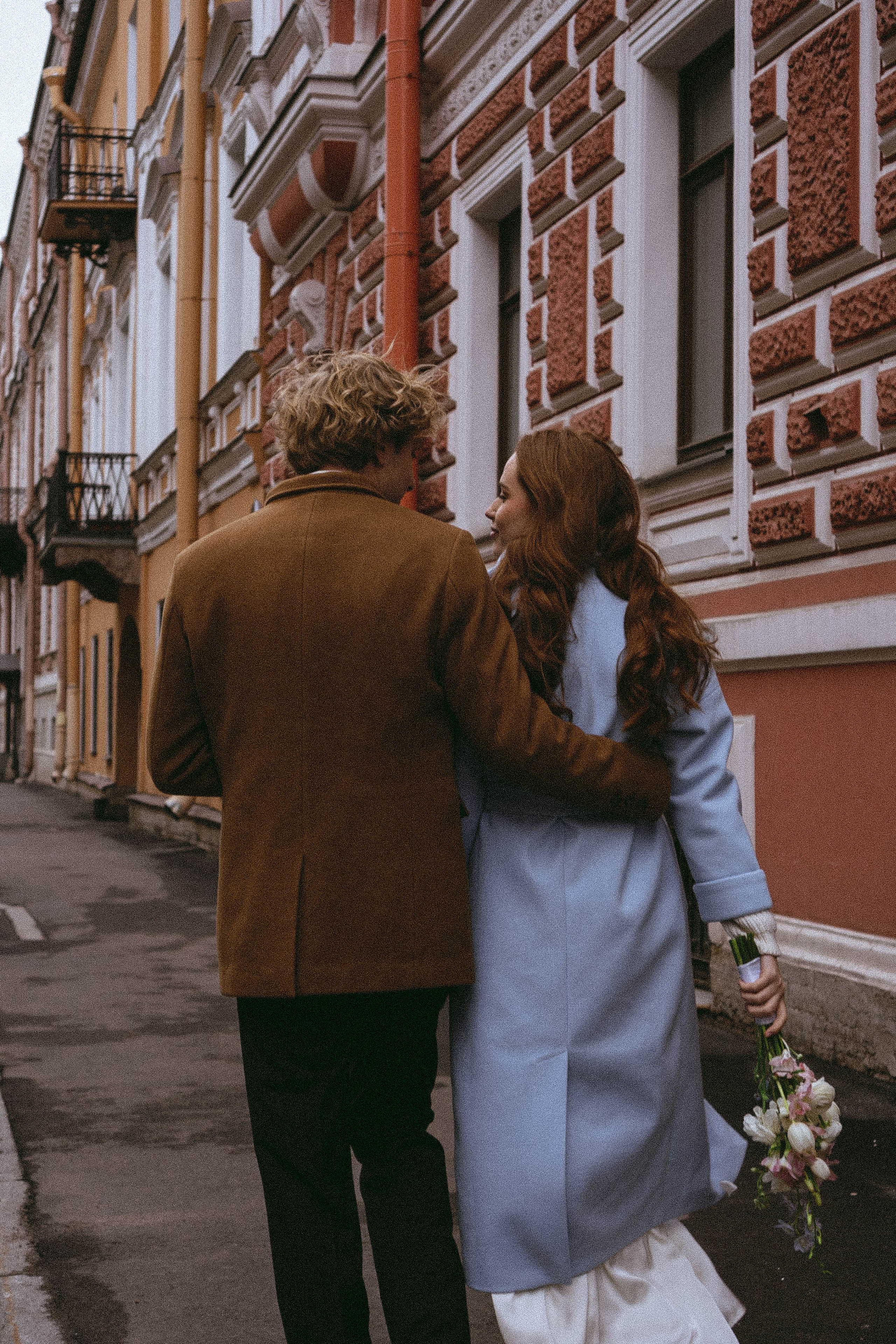 СВАДЕБНАЯ ПРОГУЛКА ПО ПЕТРОГРАДКЕ ВЕСНОЙ (ФОТОСЕССИИЯ ПАРЫ СВАДЕБНАЯ). Профессиональный фотограф, Санкт-Петербург — Виктория Богомолова