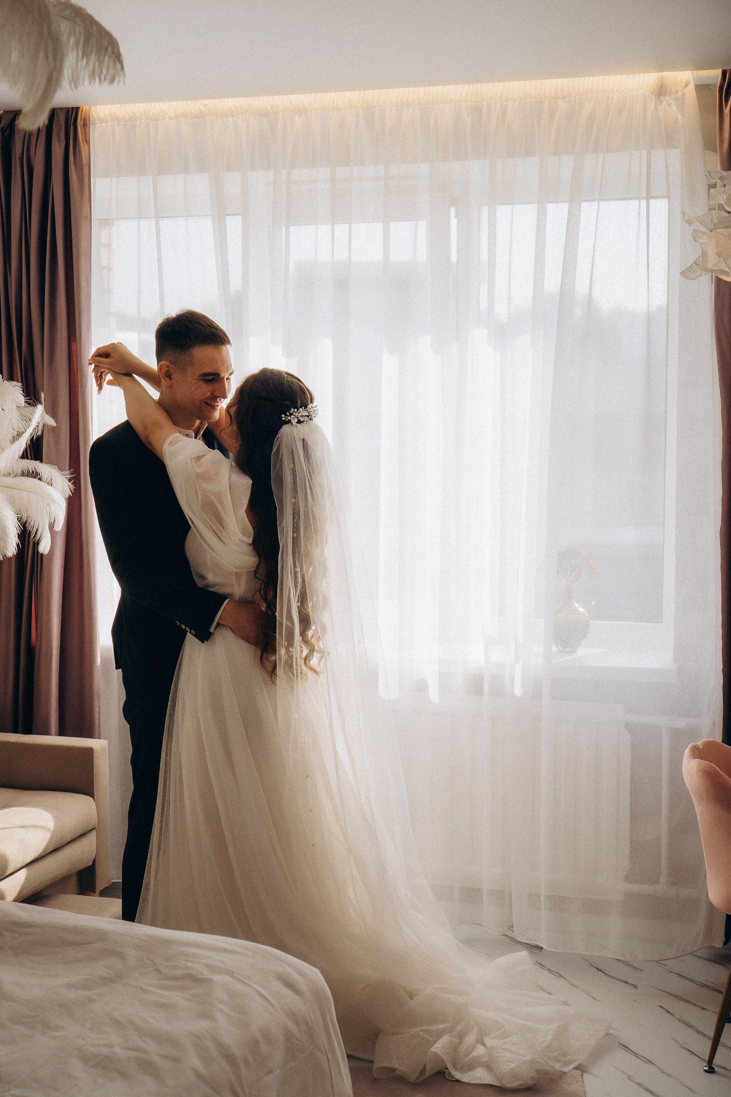 СВАДЕБНАЯ СЬЕМК В ПАРКЕ 300-ЛЕТИЯ. Профессиональный фотограф, Санкт-Петербург — Виктория Богомолова