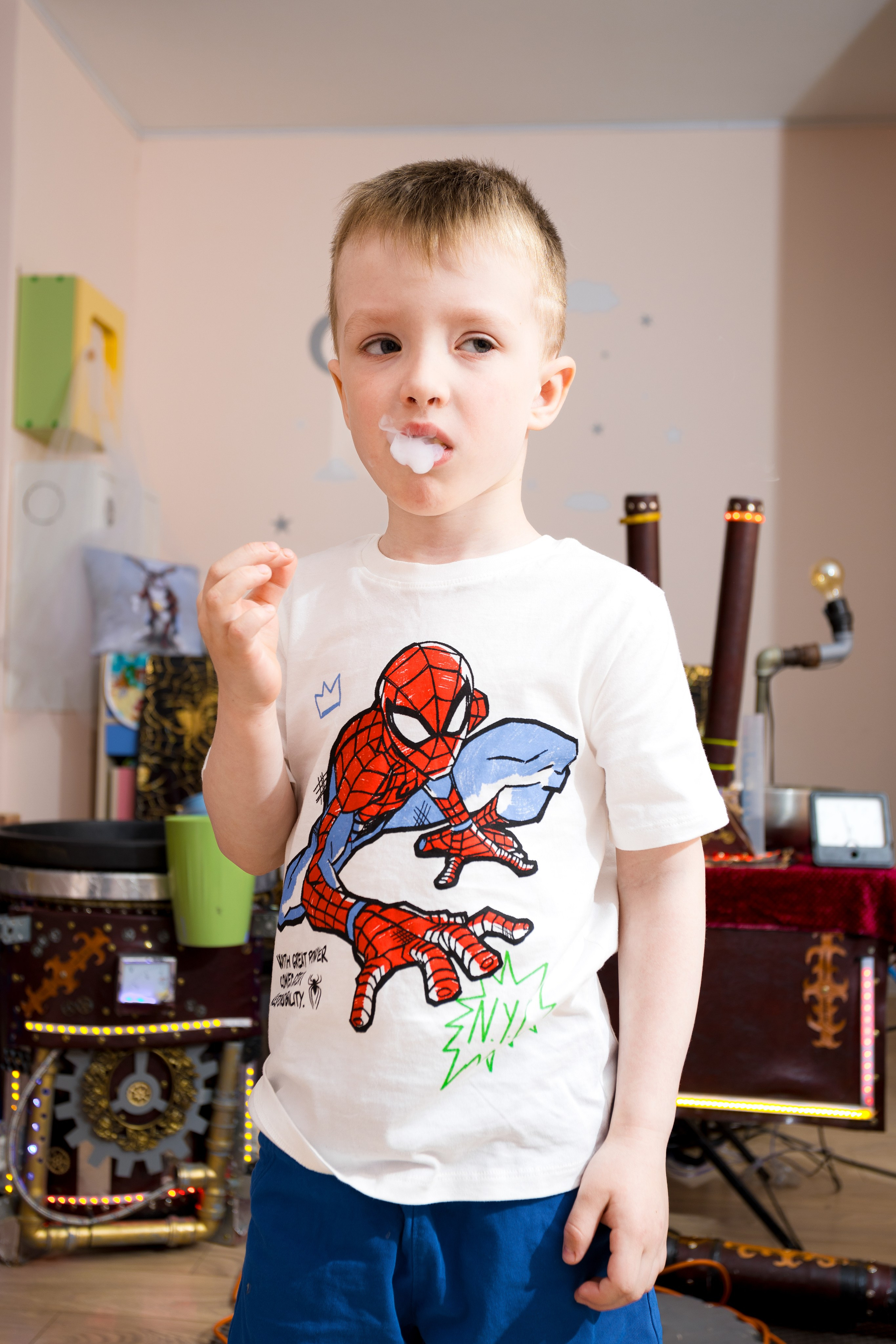 В садике. Photomantis