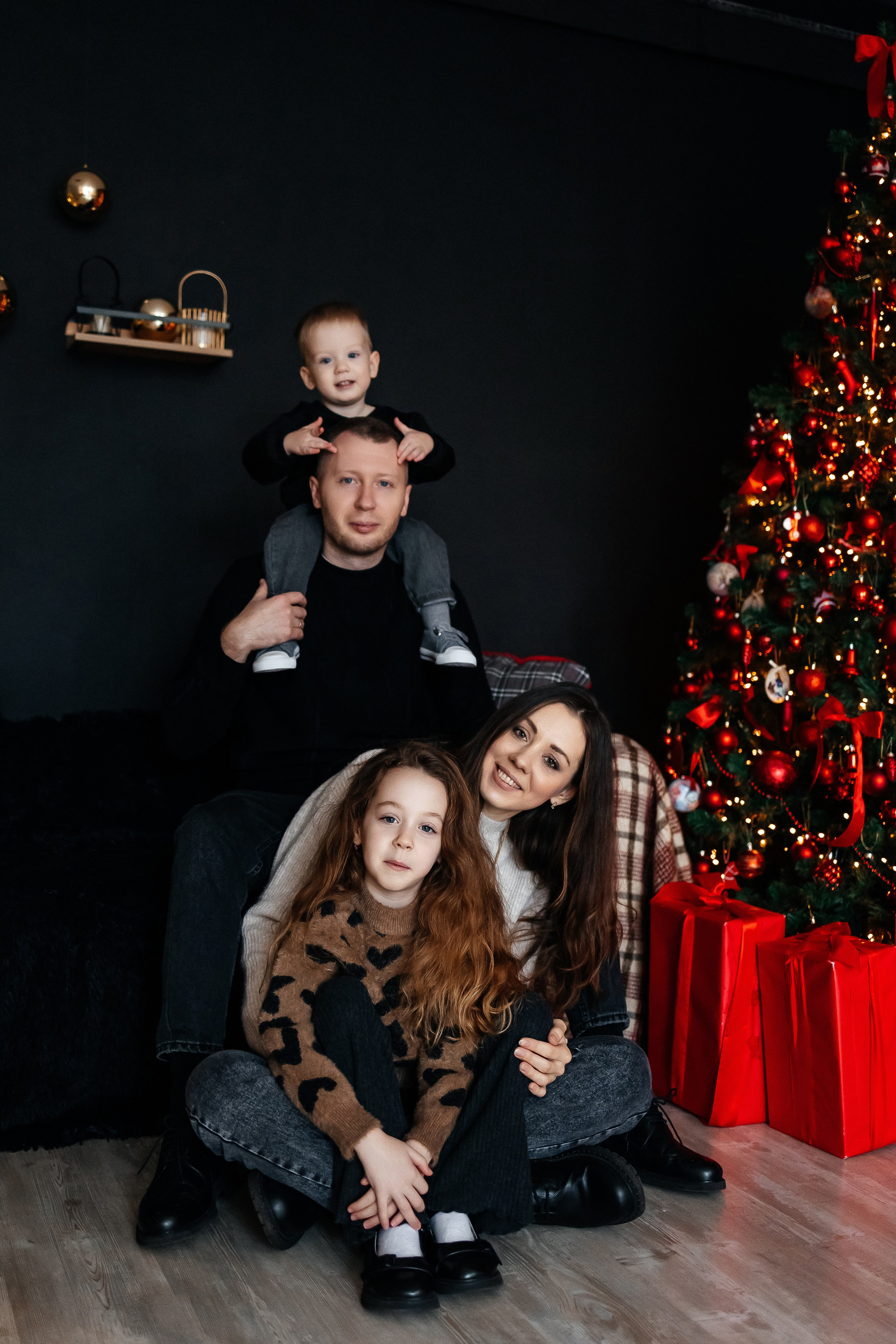 Семейная новогодняя съёмка в студии. Фотограф Иваново | Москва | Ирина Коптилина