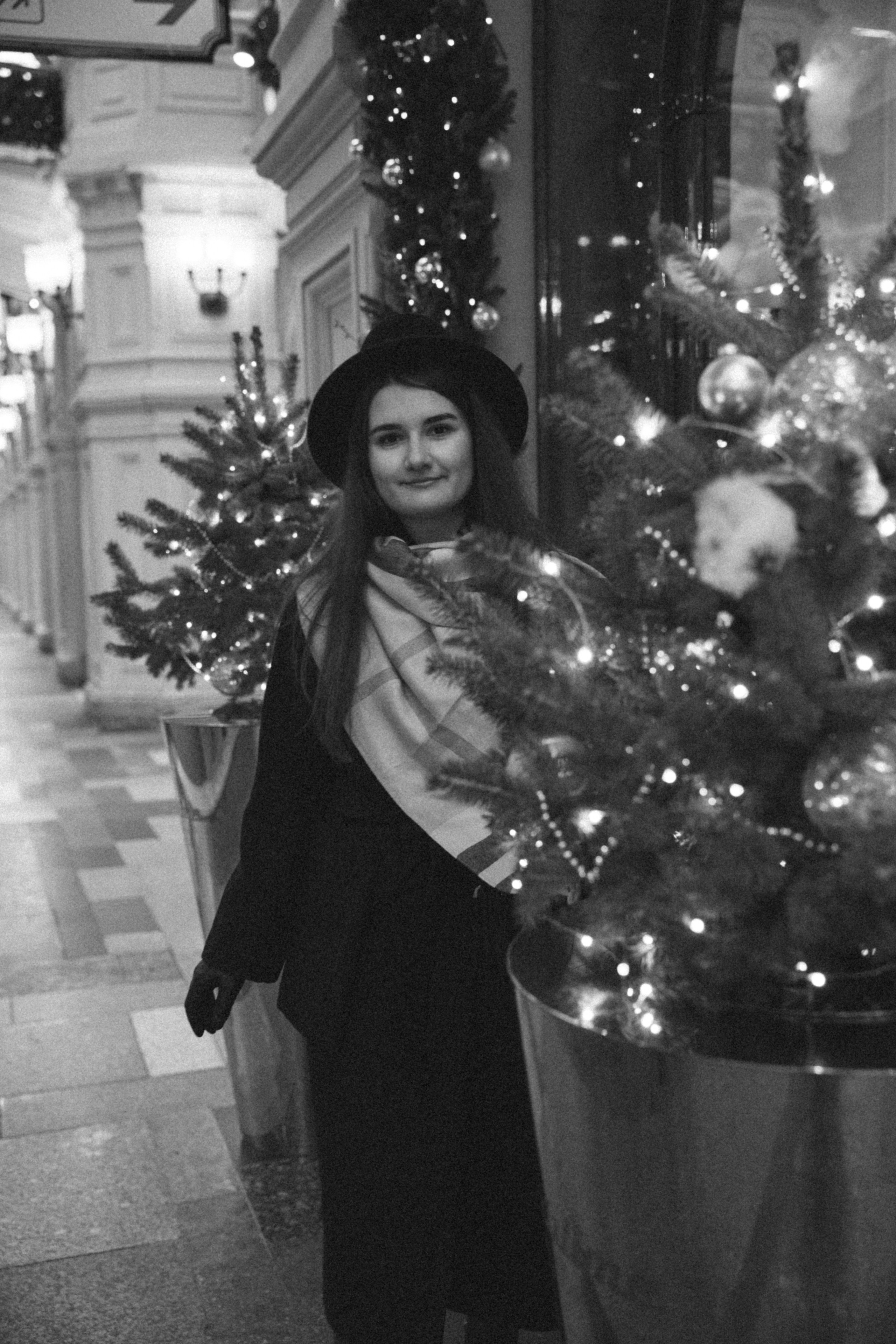 ДАША. Я фотограф из Москвы к Вашим услугам