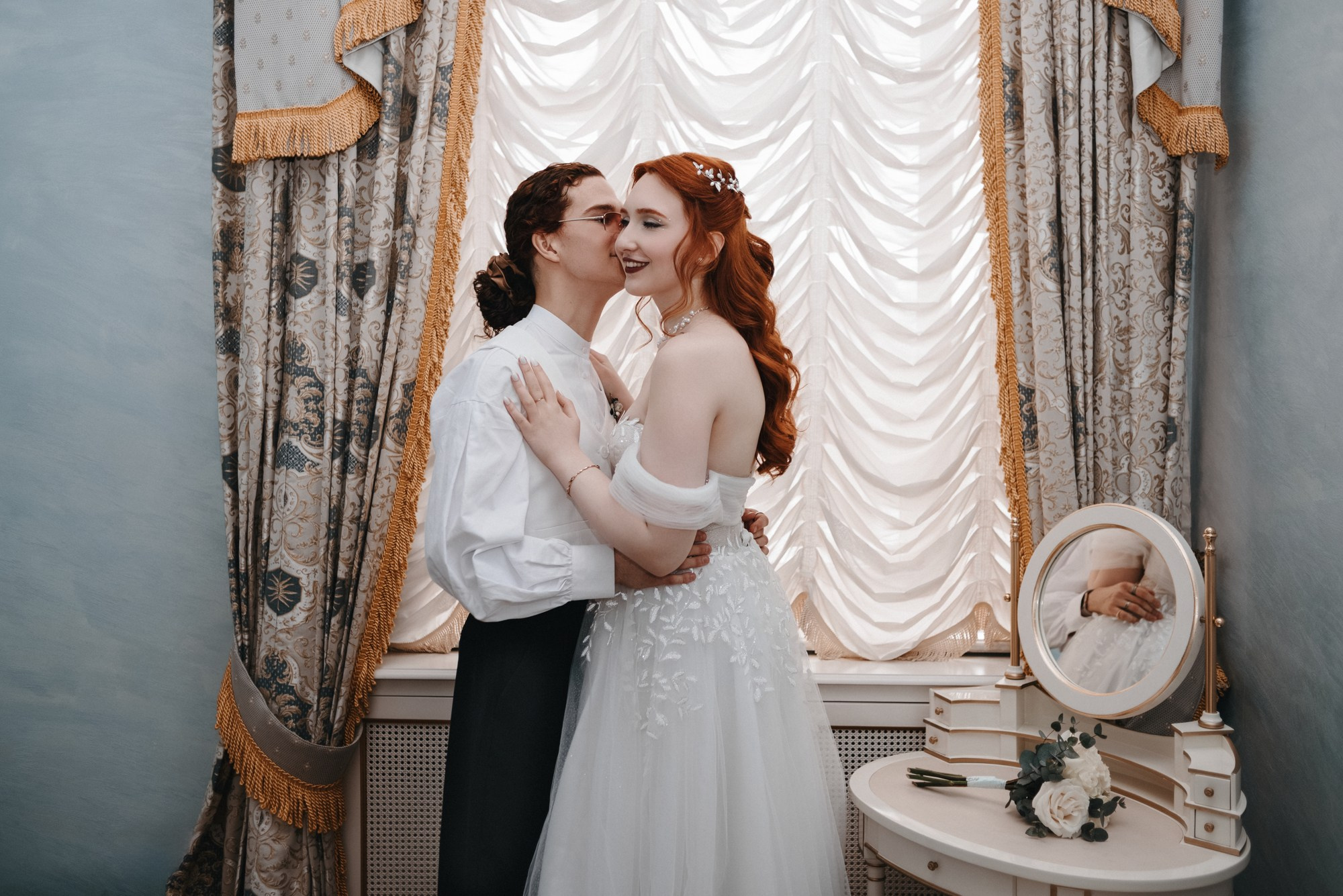 Свадебная фотосессия в Тюмени: ЗАГС, Мост Влюбленных и Монастырь | Фотограф Дарья Мустафина. Портретный фотограф Тюмень Дарья Мустафина