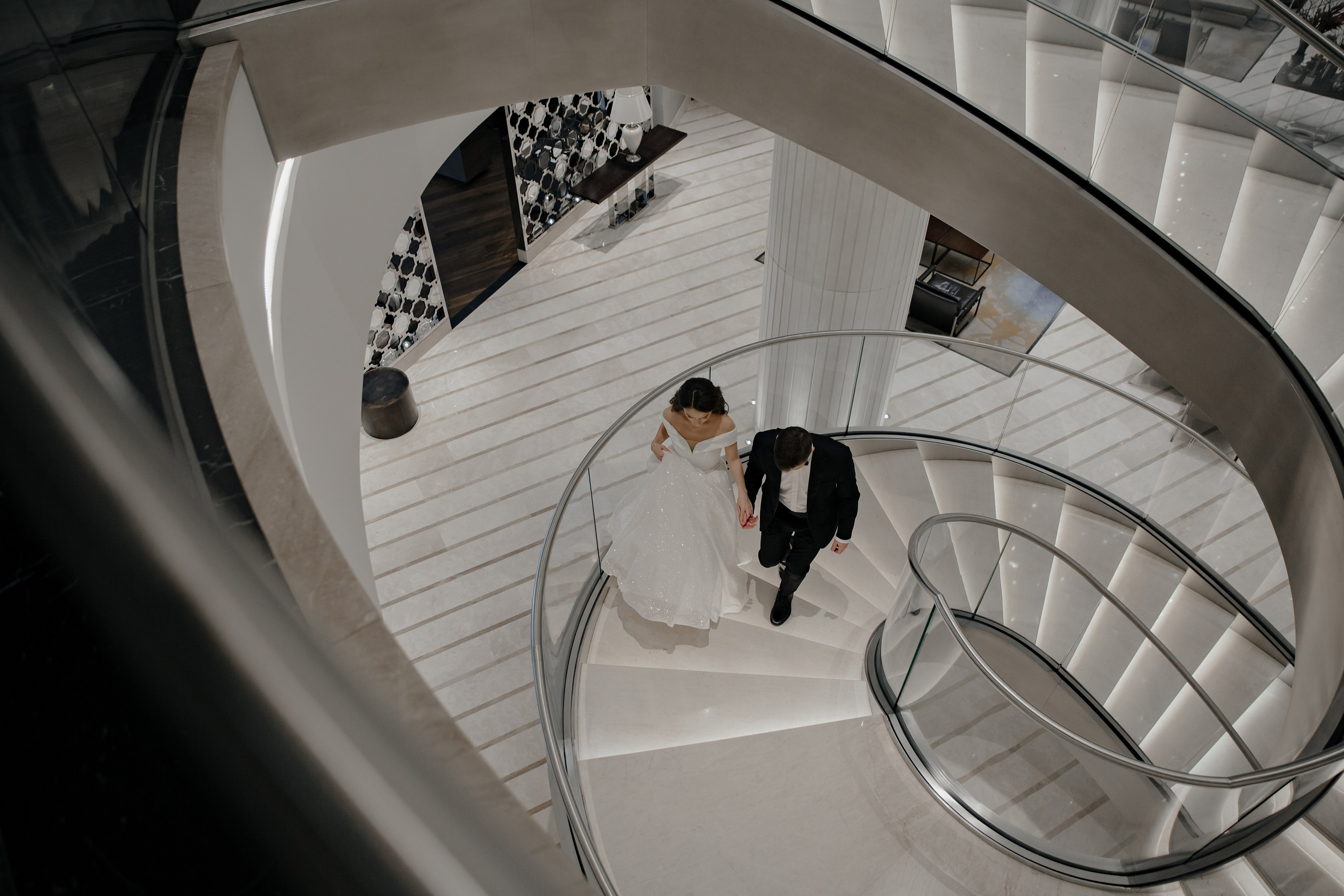 16.09.2024. RETOUCH-HOUSE