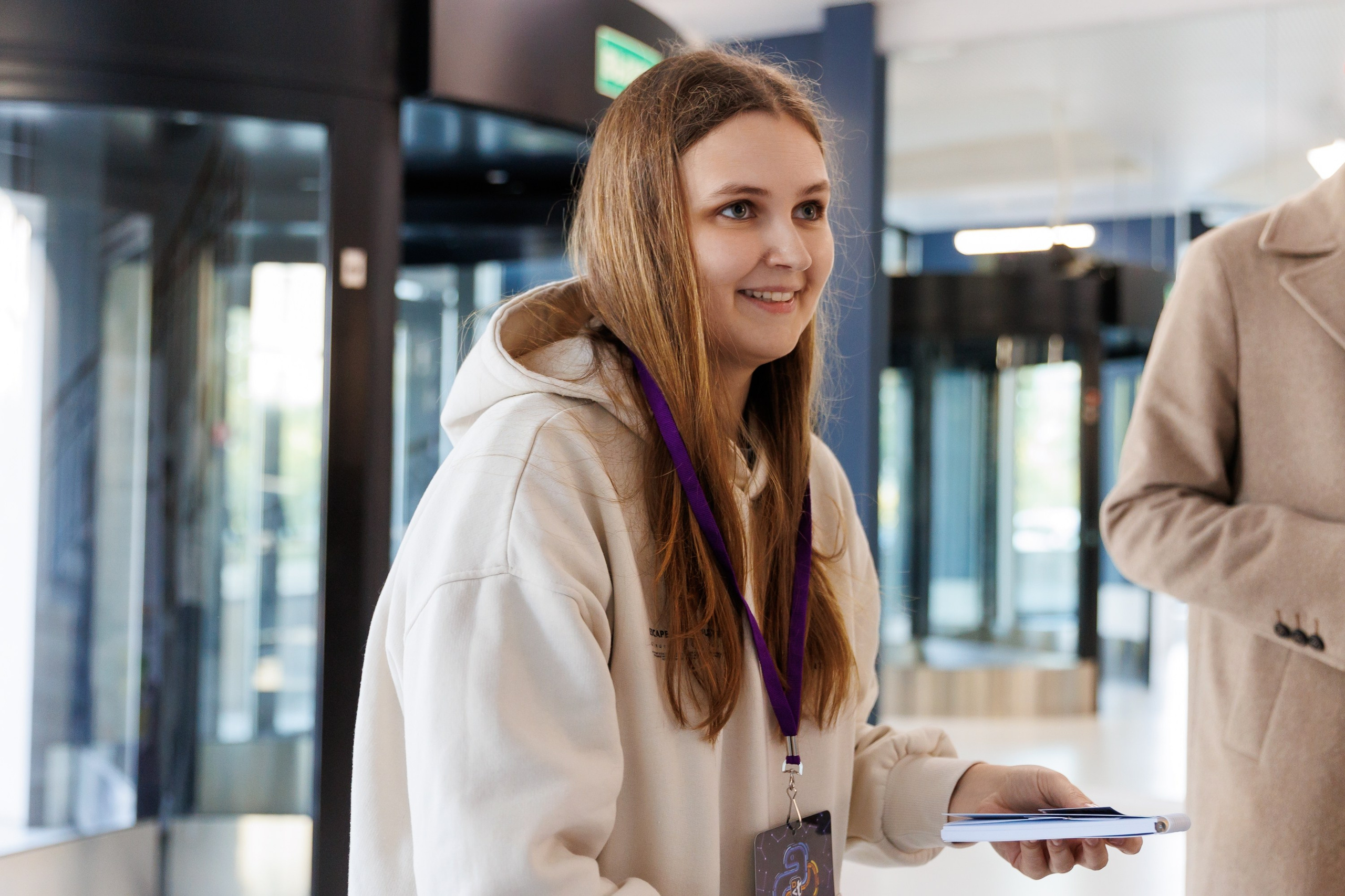 DNS Tech. Репортажный и студийный фотограф во Владивостоке Дударева Софья