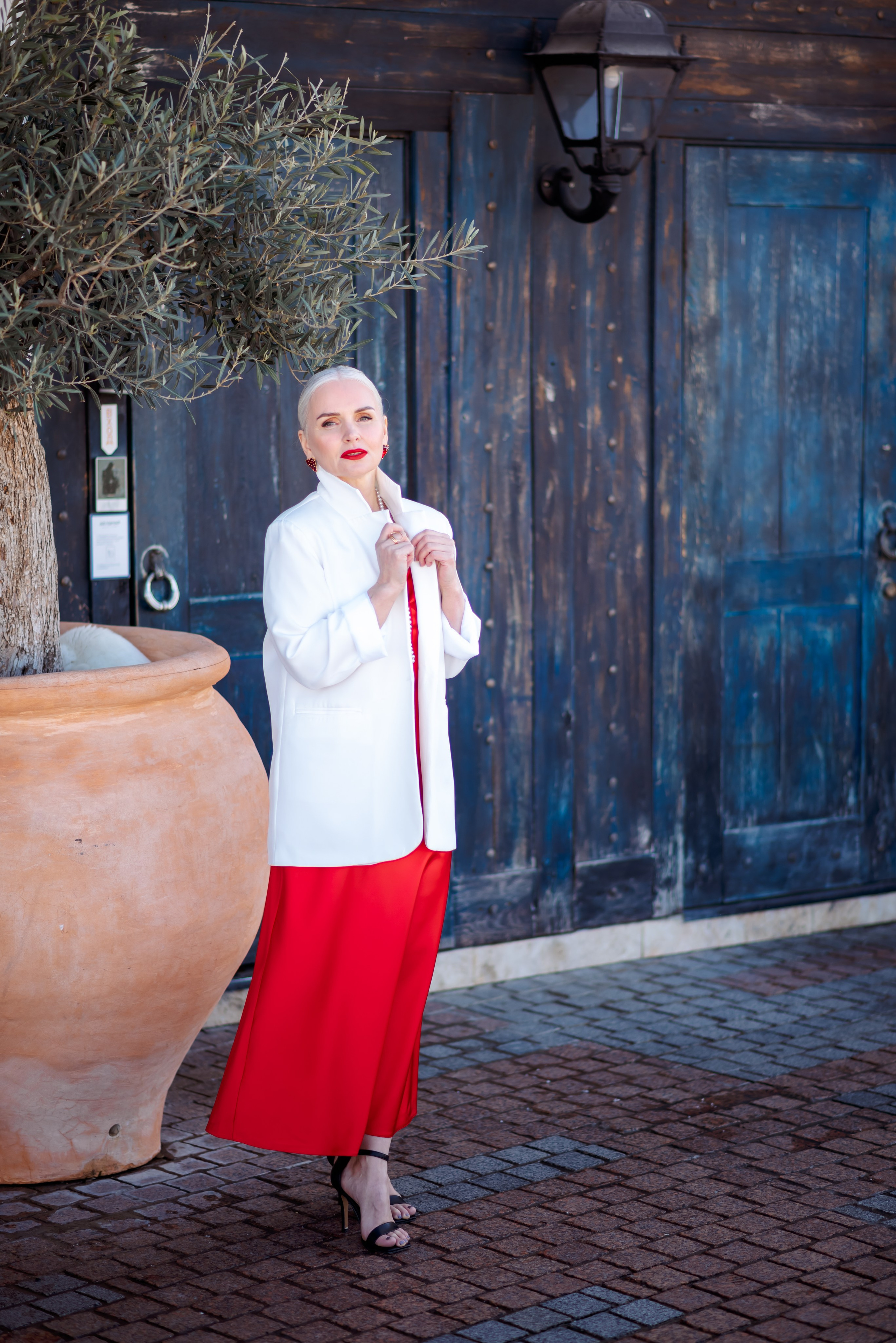 У кафе «Дельмар». Семейный и женский фотограф Лоо Краснодар Сочи Энем Татьяна Трибурт